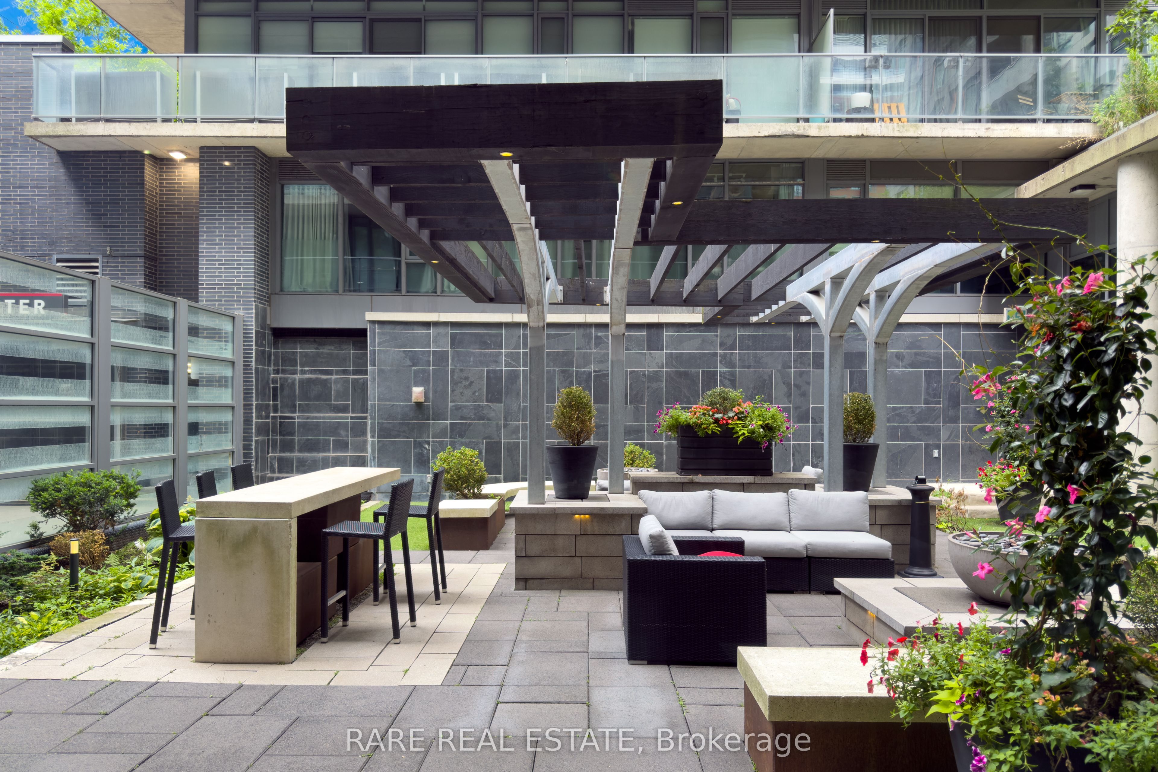 95 Bathurst Street 919 Property Photo 25