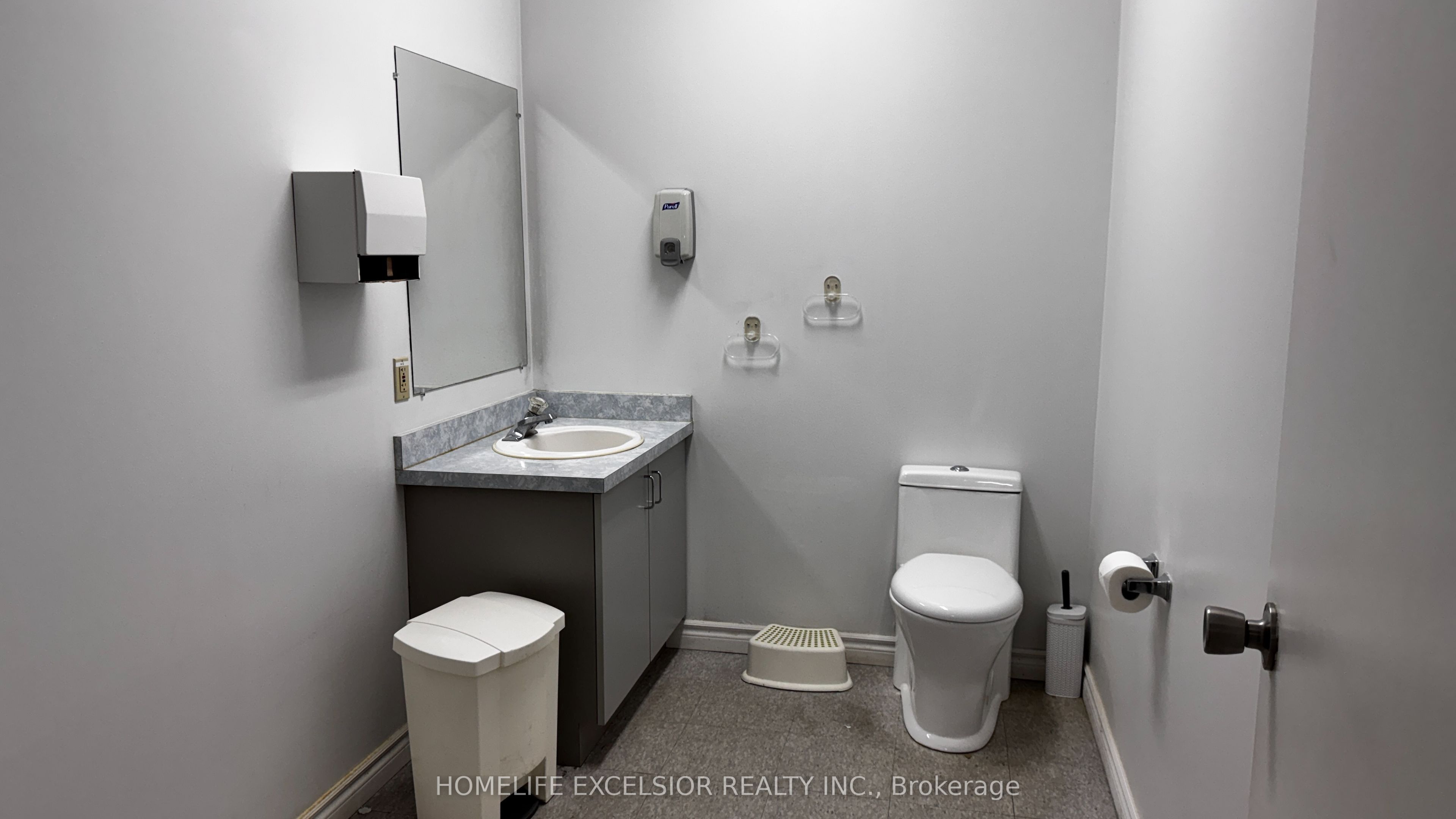 748-750 Gordon Baker Road Property Photo 20