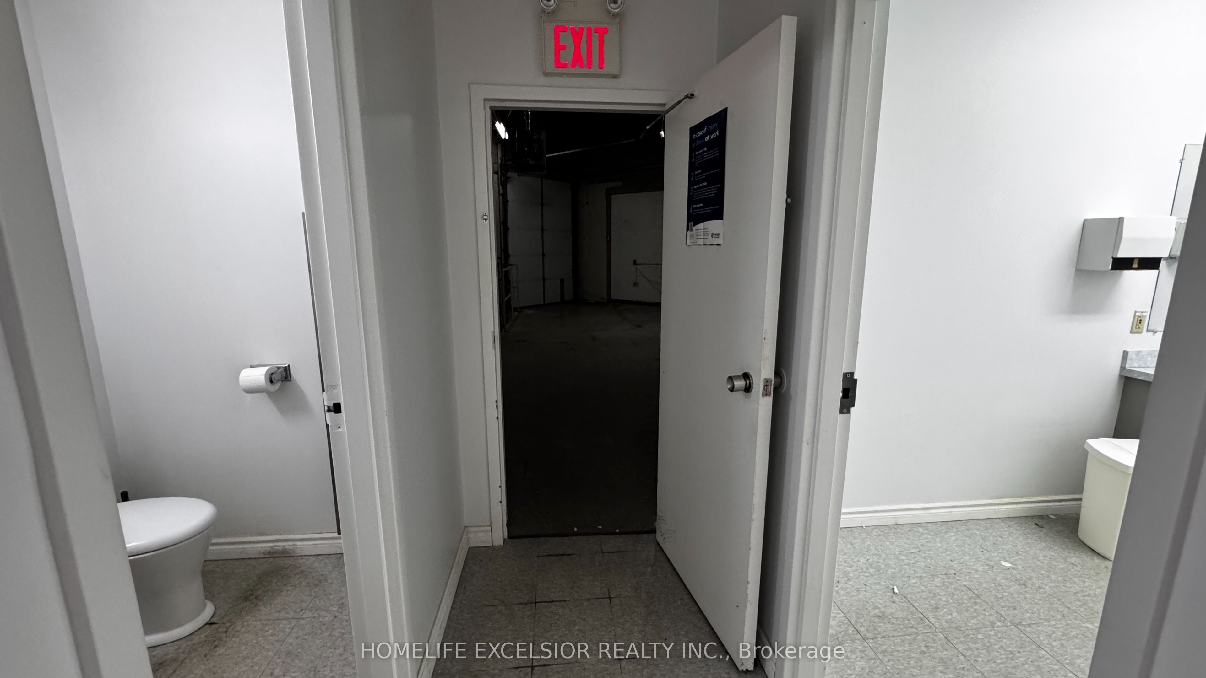 748-750 Gordon Baker Road Property Photo 21