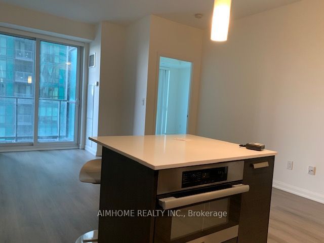 9 Bogert Avenue 804 Property Photo 6