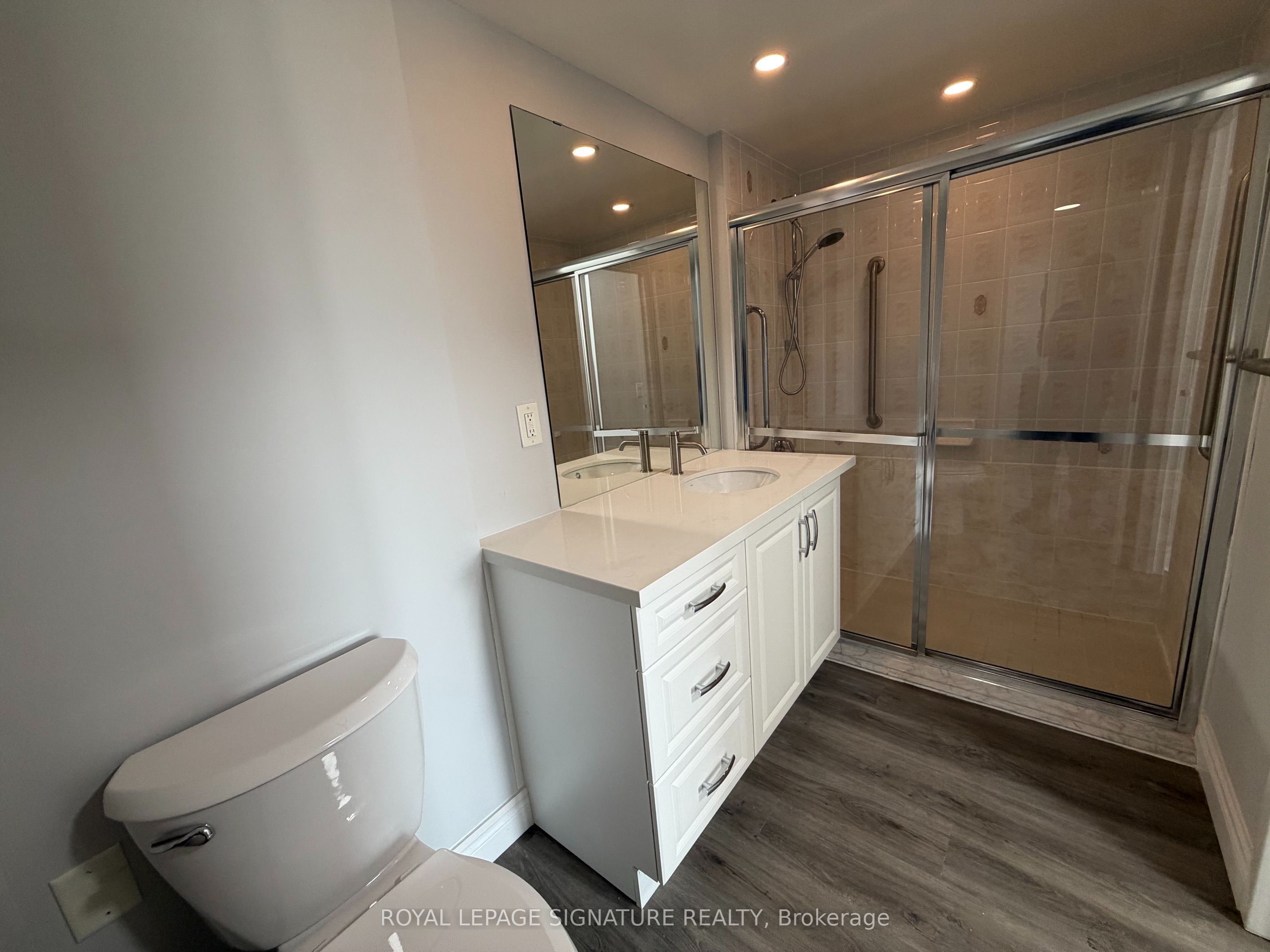 2 Neptune Drive 816 Property Photo 8