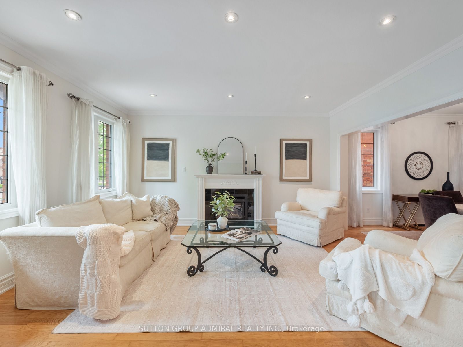 255 Cocksfield Avenue Property Photo 4