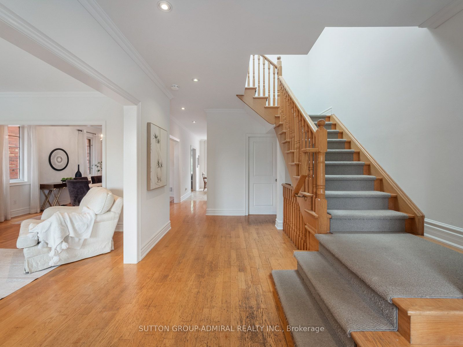 255 Cocksfield Avenue Property Photo 9