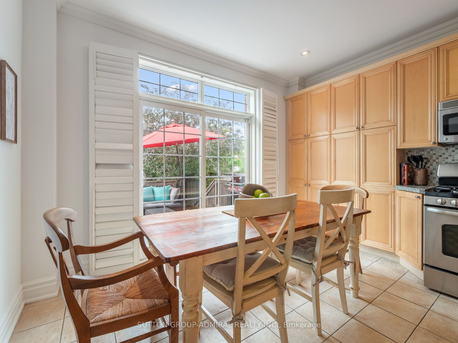 255 Cocksfield Avenue Property Photo 14