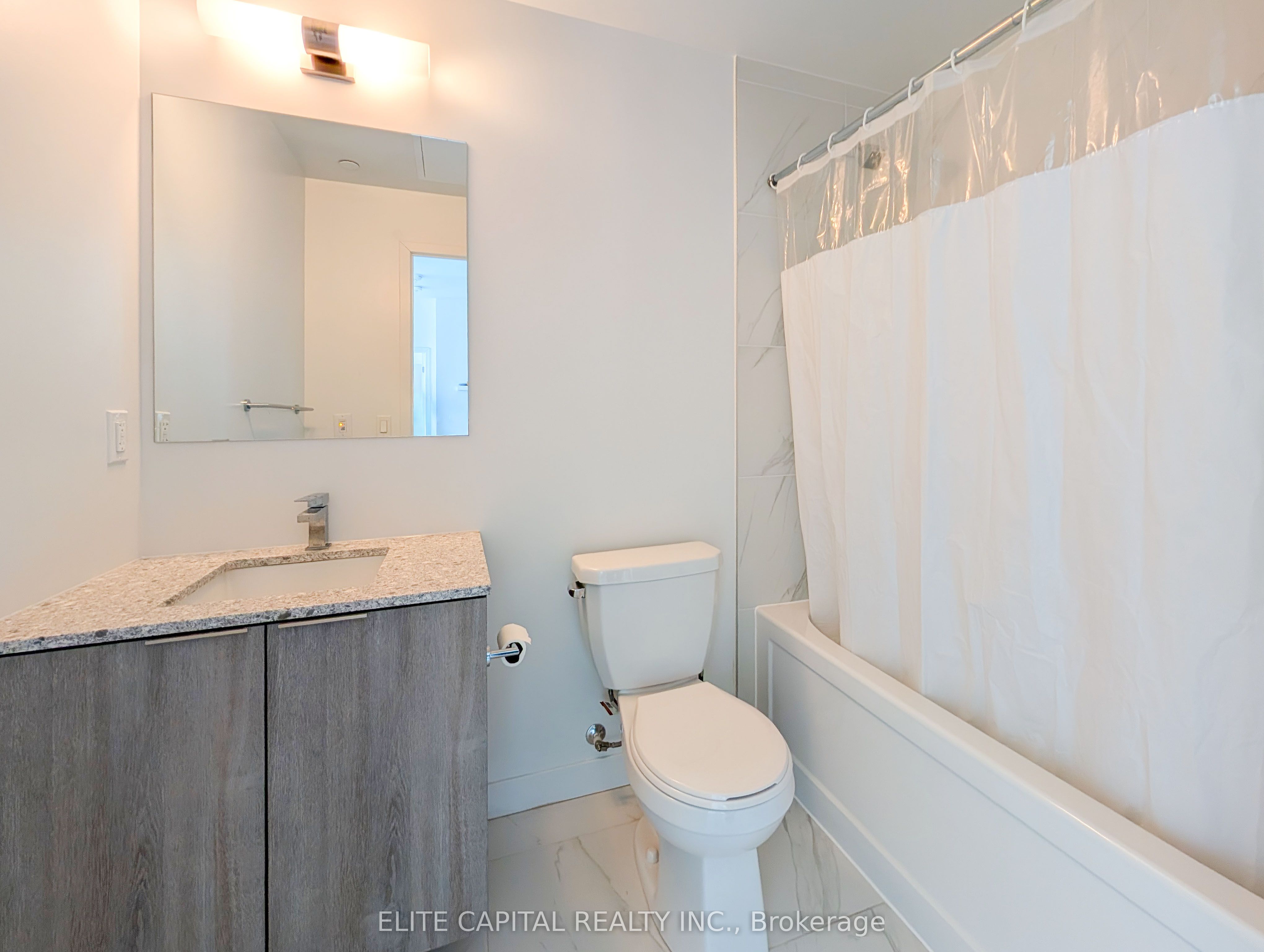 31 Tippett Road 1010 Property Photo 7
