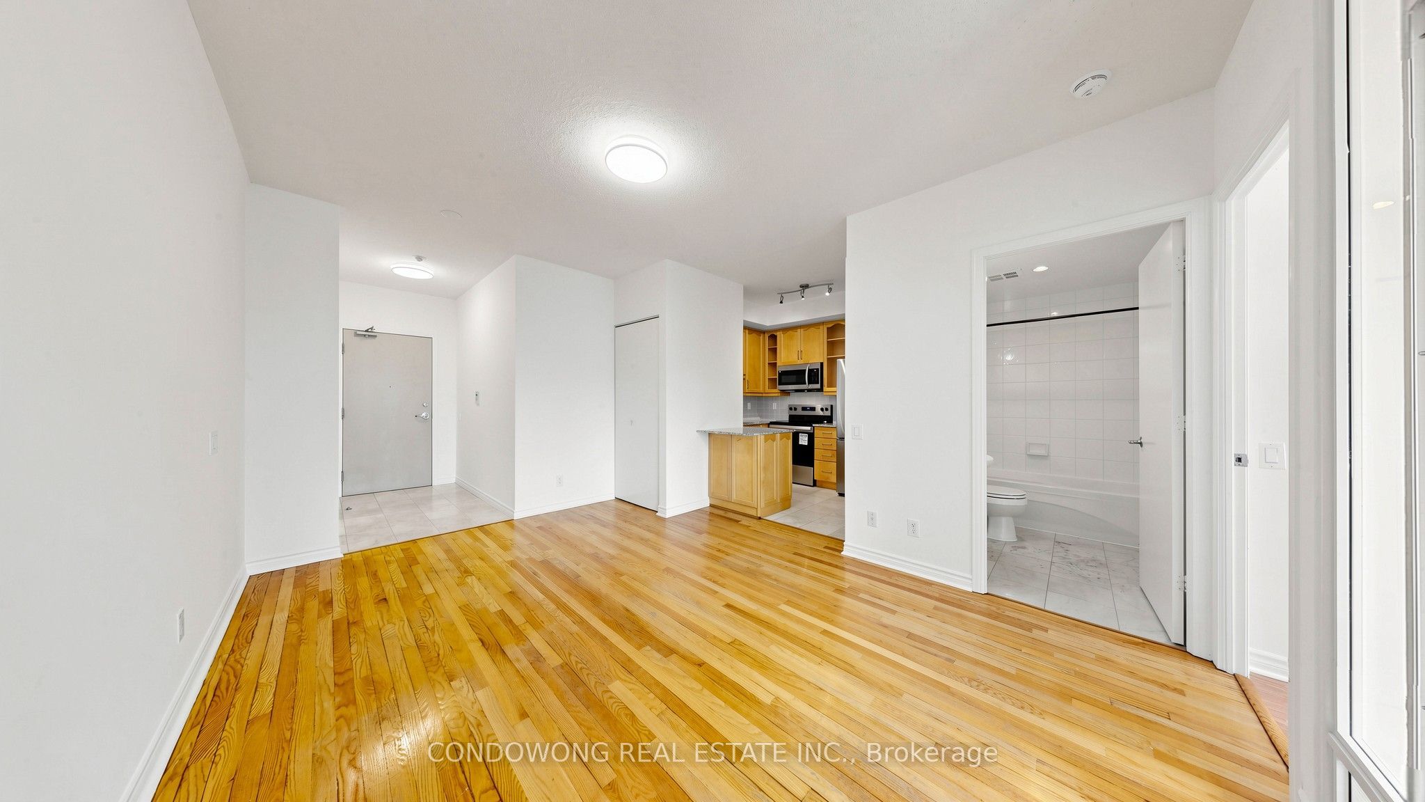 60 Byng Avenue 1101 Property Photo 8