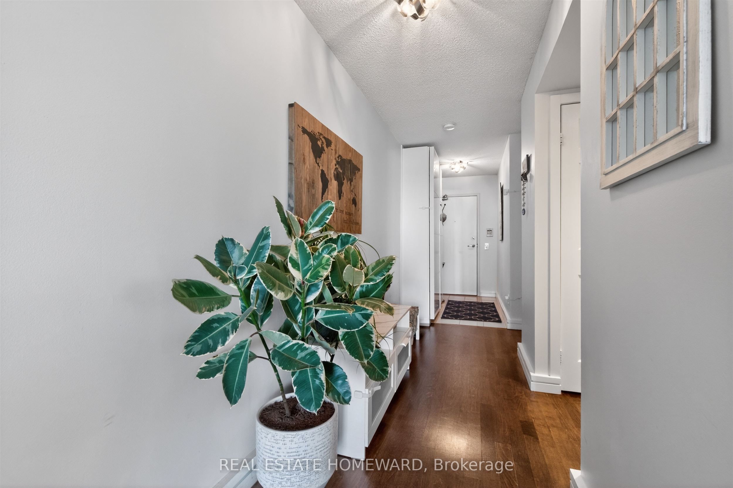 30 Harrison Garden Boulevard 602 Property Photo 4