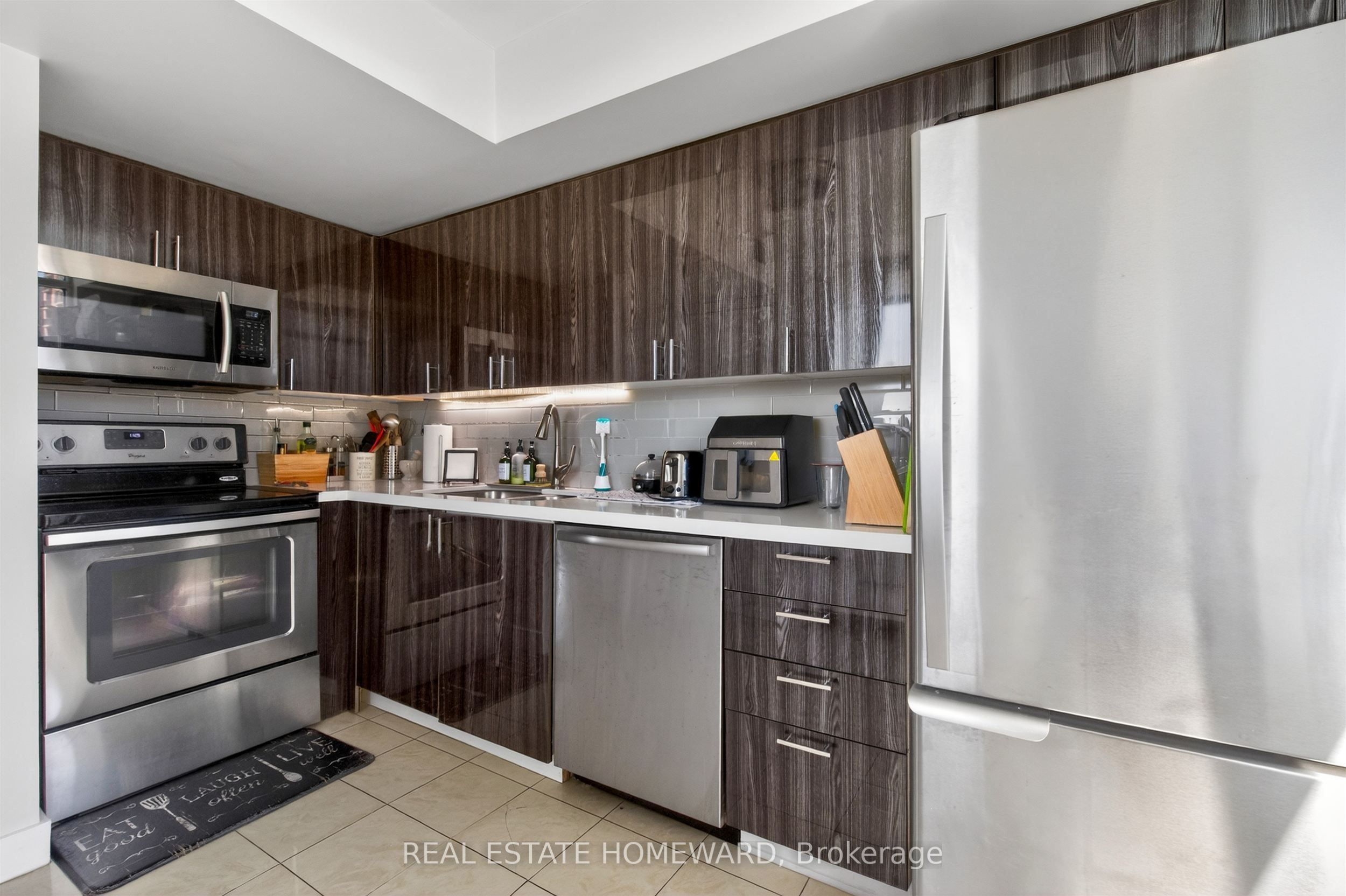 30 Harrison Garden Boulevard 602 Property Photo 13