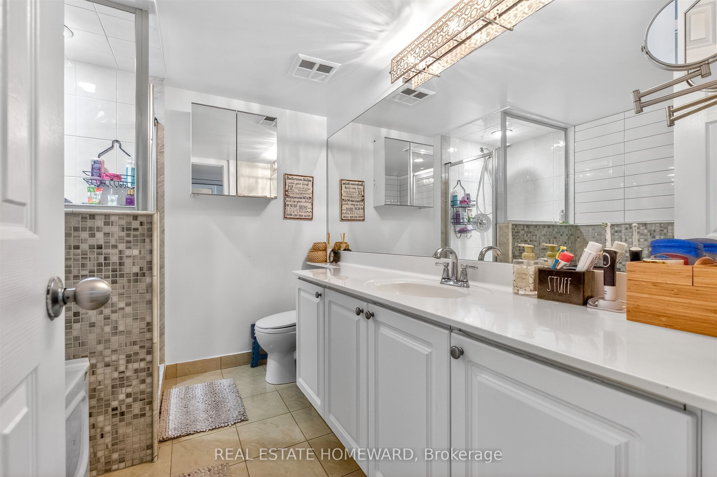 30 Harrison Garden Boulevard 602 Property Photo 18