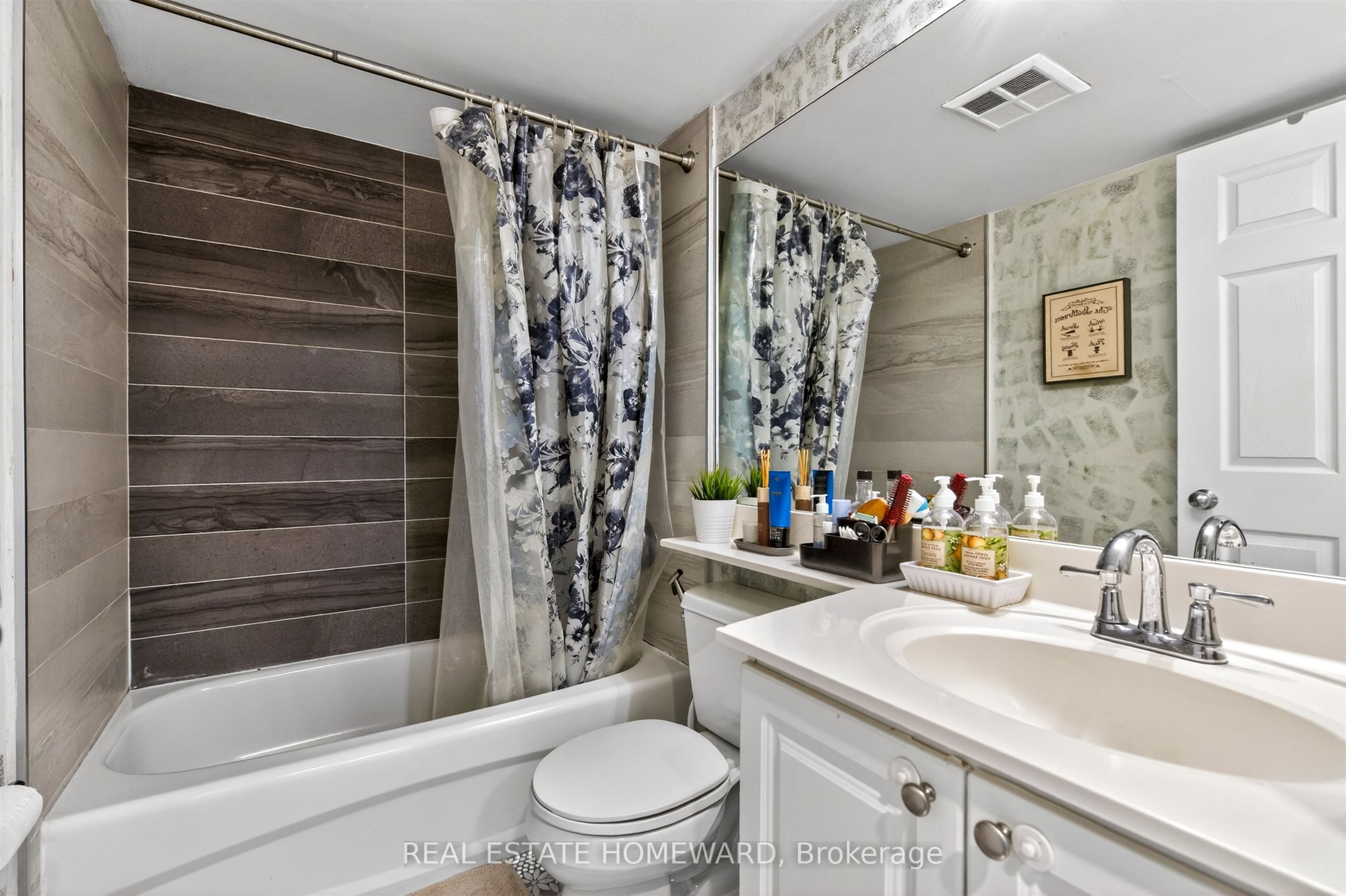 30 Harrison Garden Boulevard 602 Property Photo 24