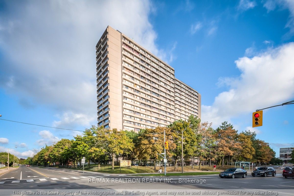 100 Leeward Glenway 1401 Property Photo 1