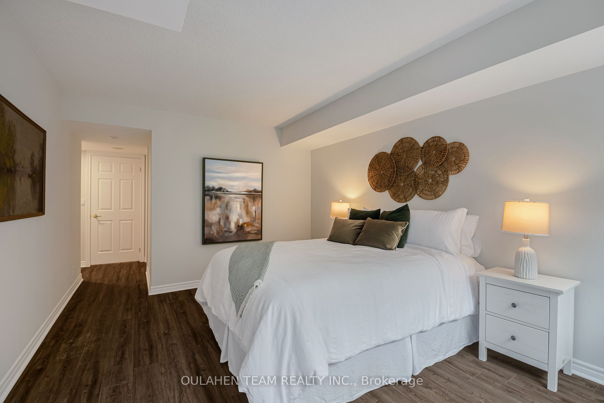 16 Dallimore Circle 212 Property Photo 15