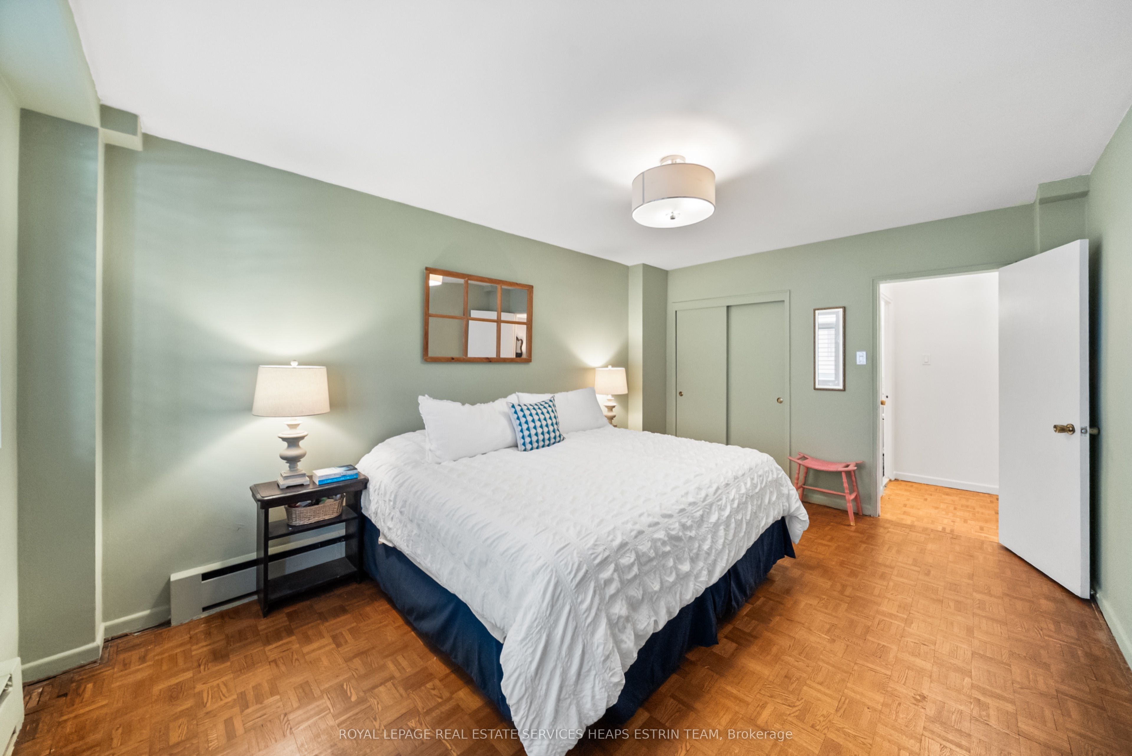 581 Avenue Road 204 Property Photo 11