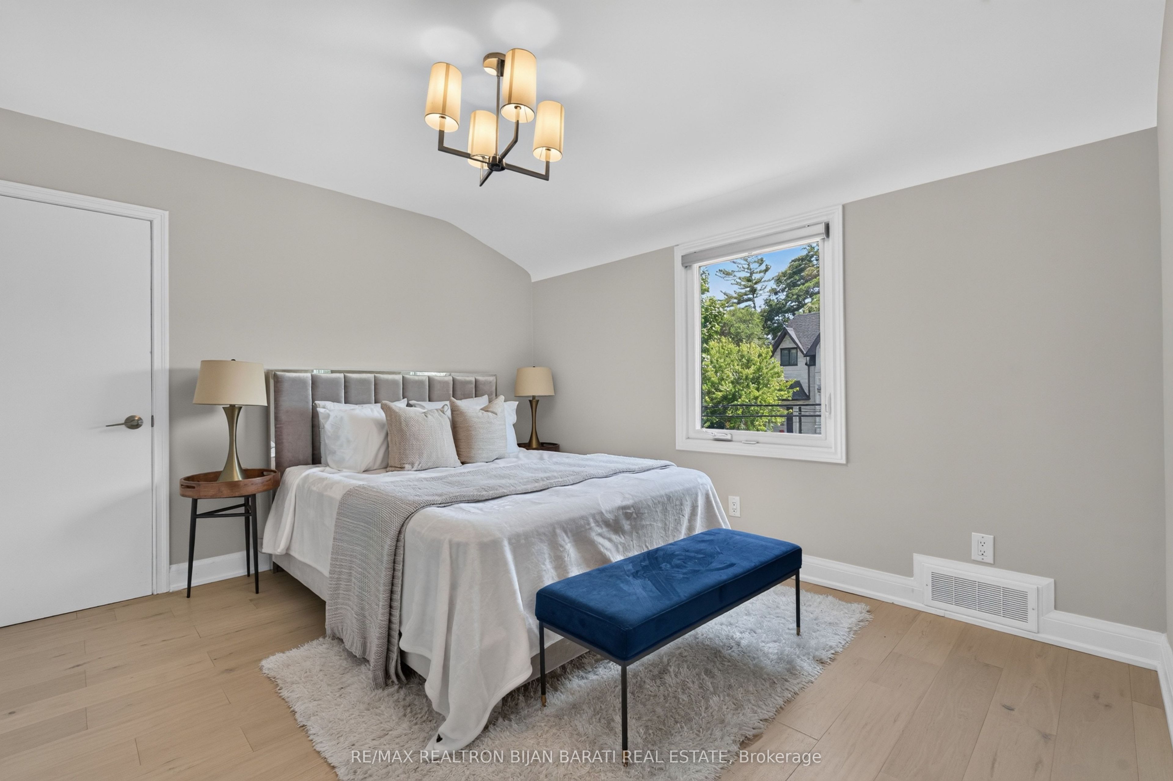 42 Franklin Avenue Property Photo 24