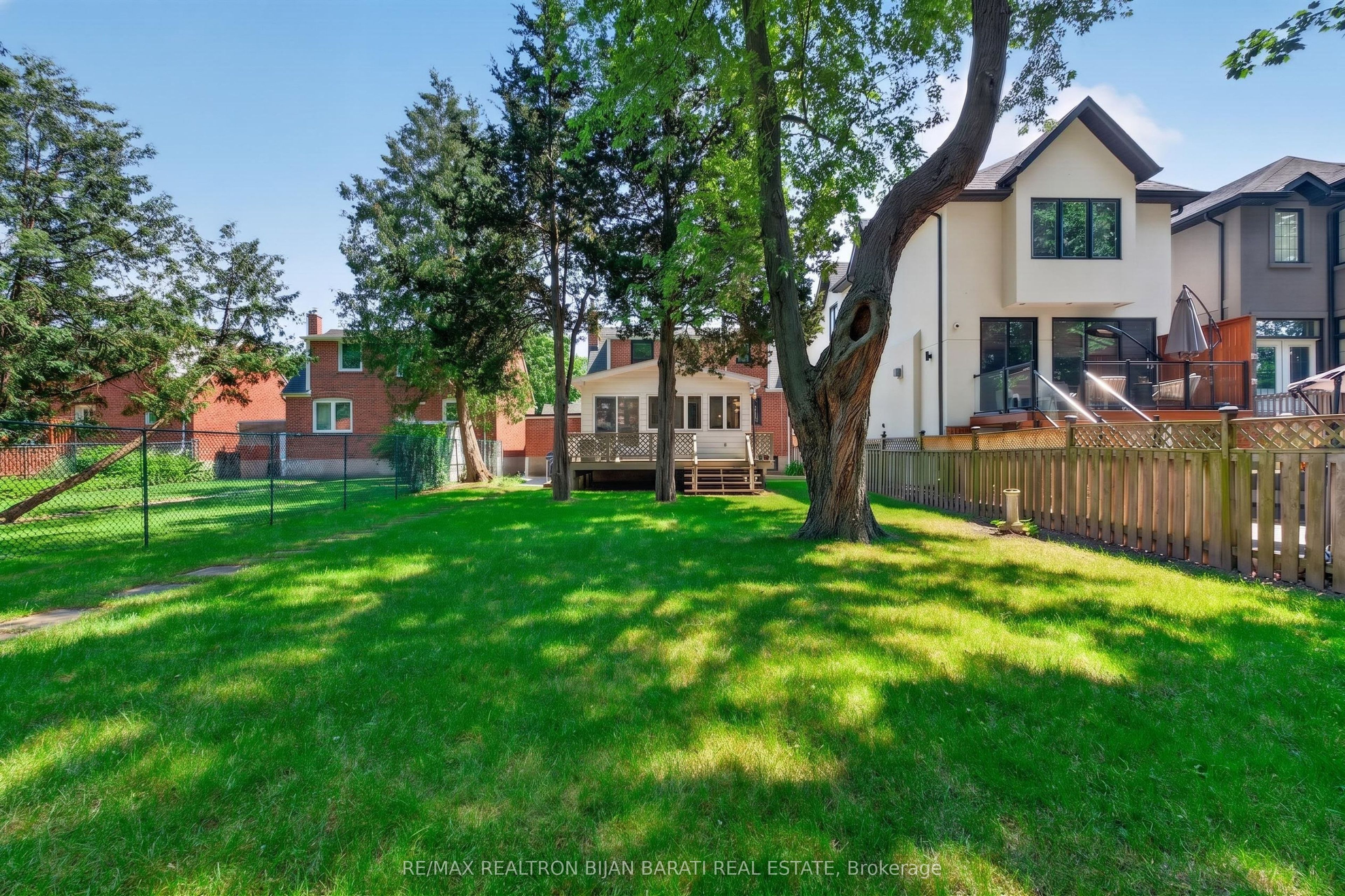 42 Franklin Avenue Property Photo 40