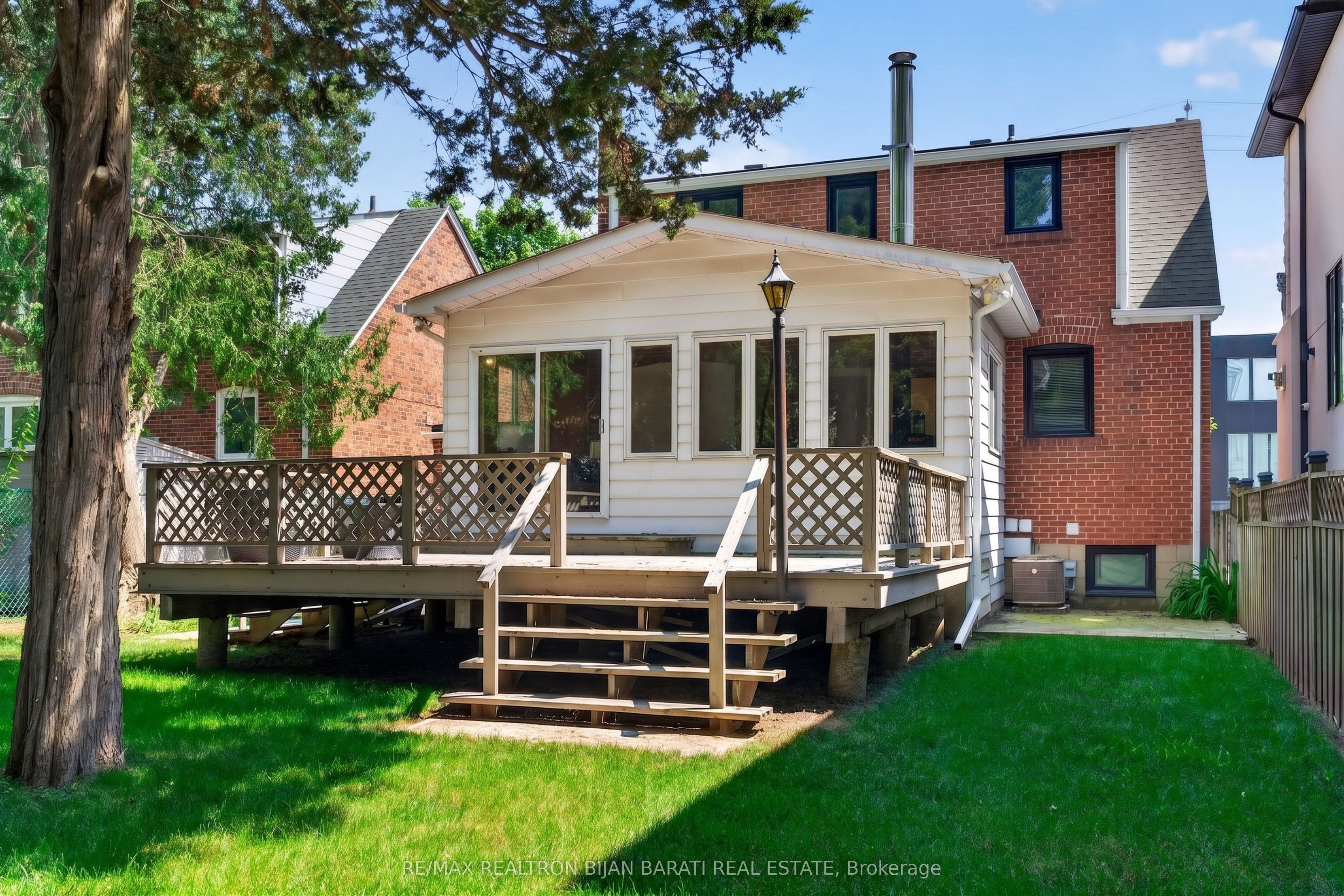 42 Franklin Avenue Property Photo 42