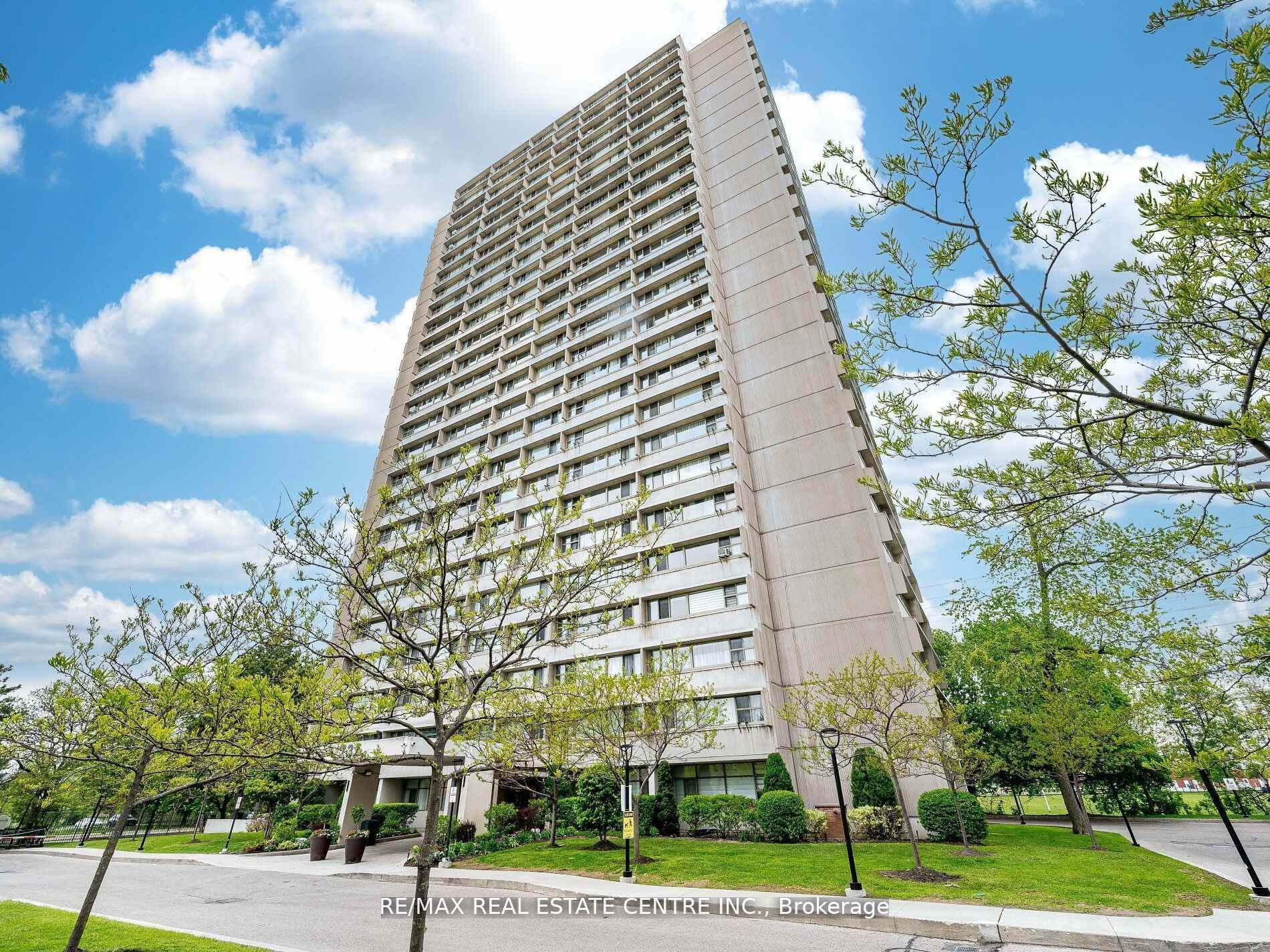 735 Don Mills Road 1806 Property Photo 1