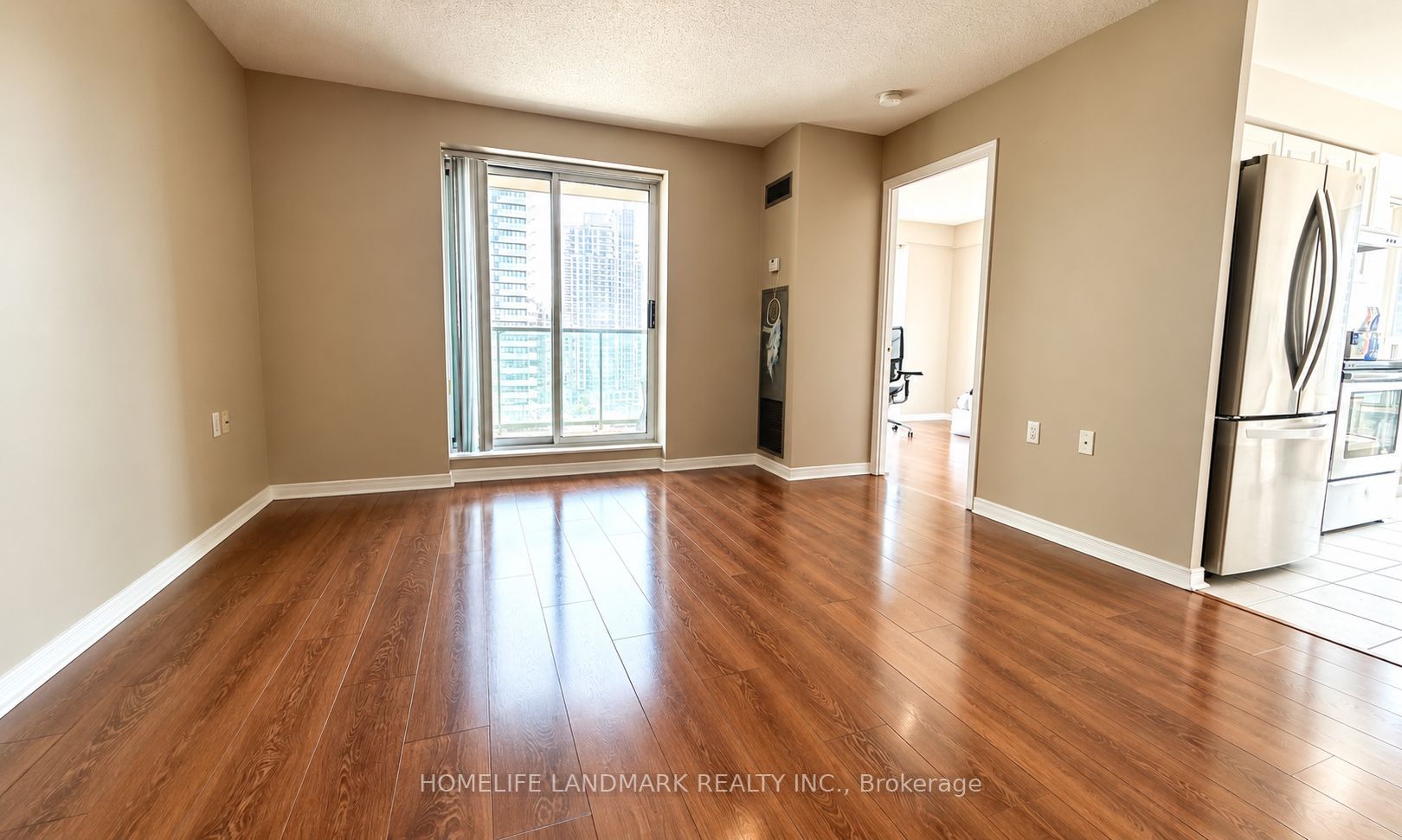 20 Olive Avenue 1211