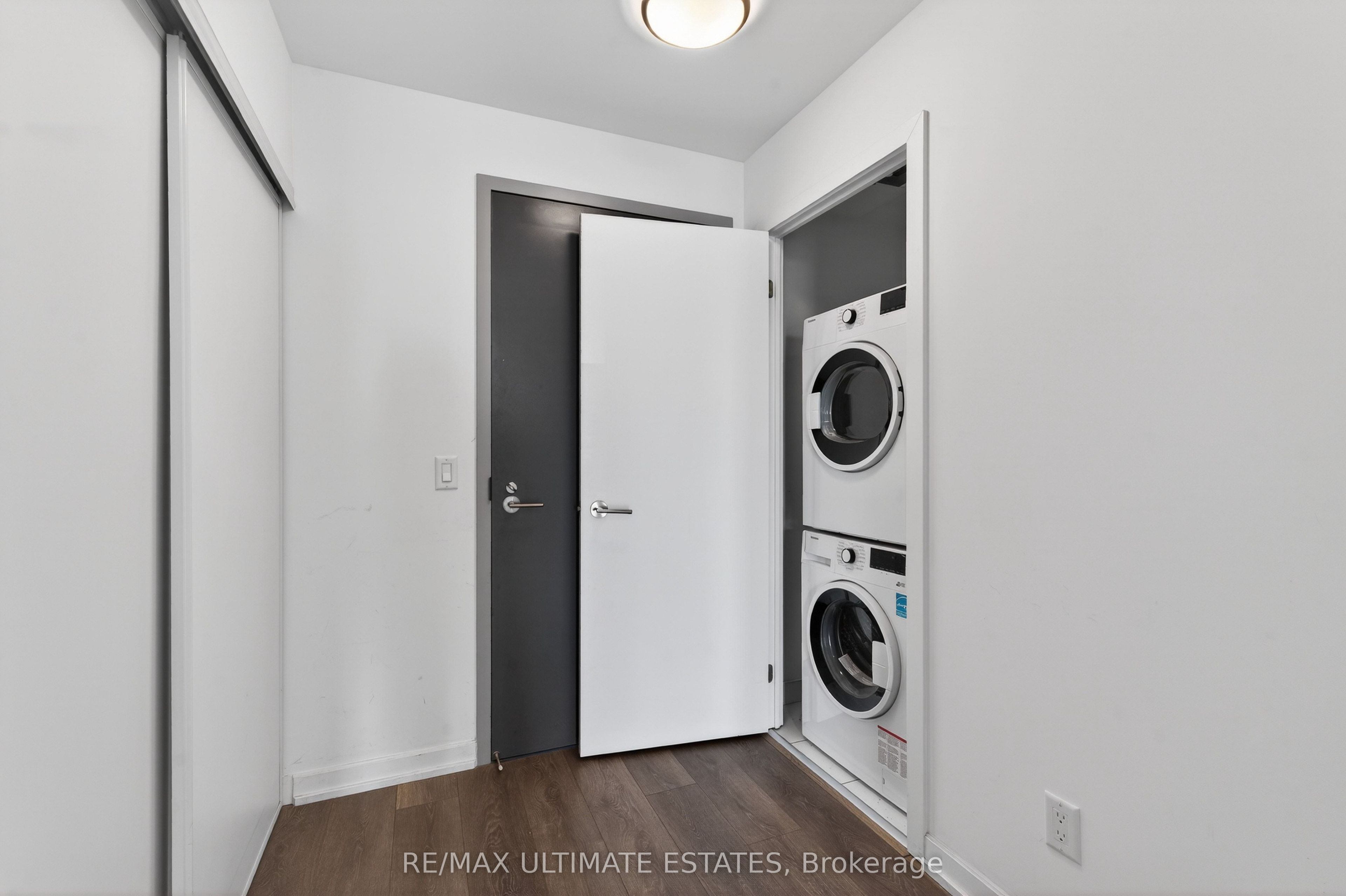 32 Forest Manor Road 1809 Property Photo 5