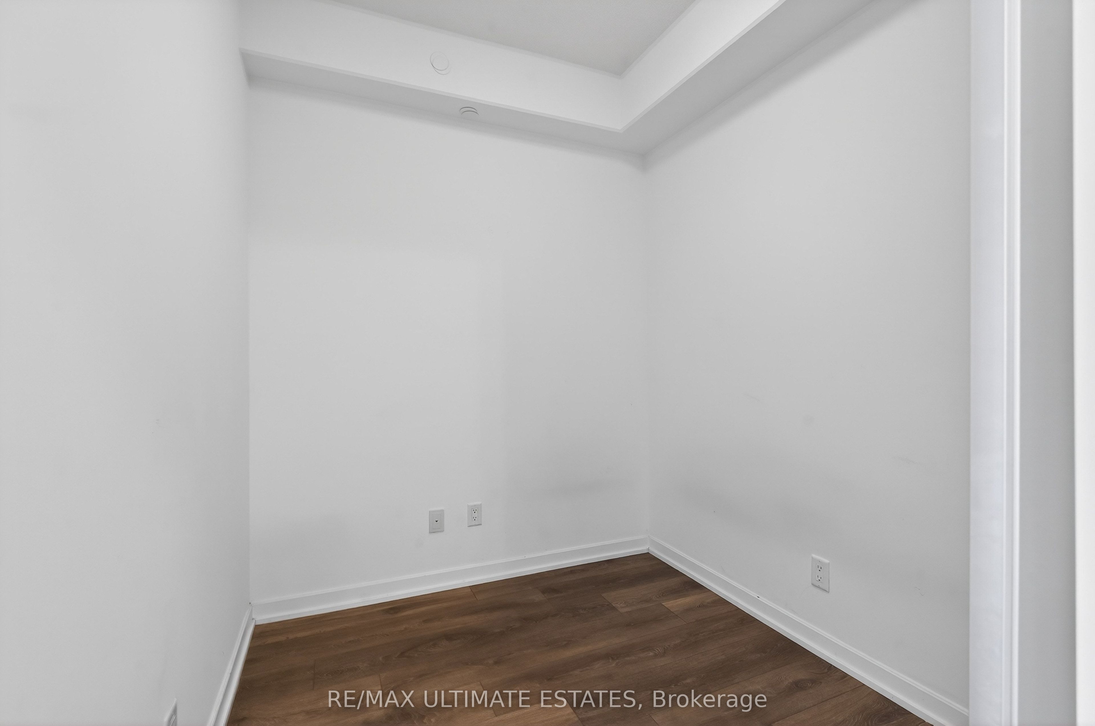 32 Forest Manor Road 1809 Property Photo 26