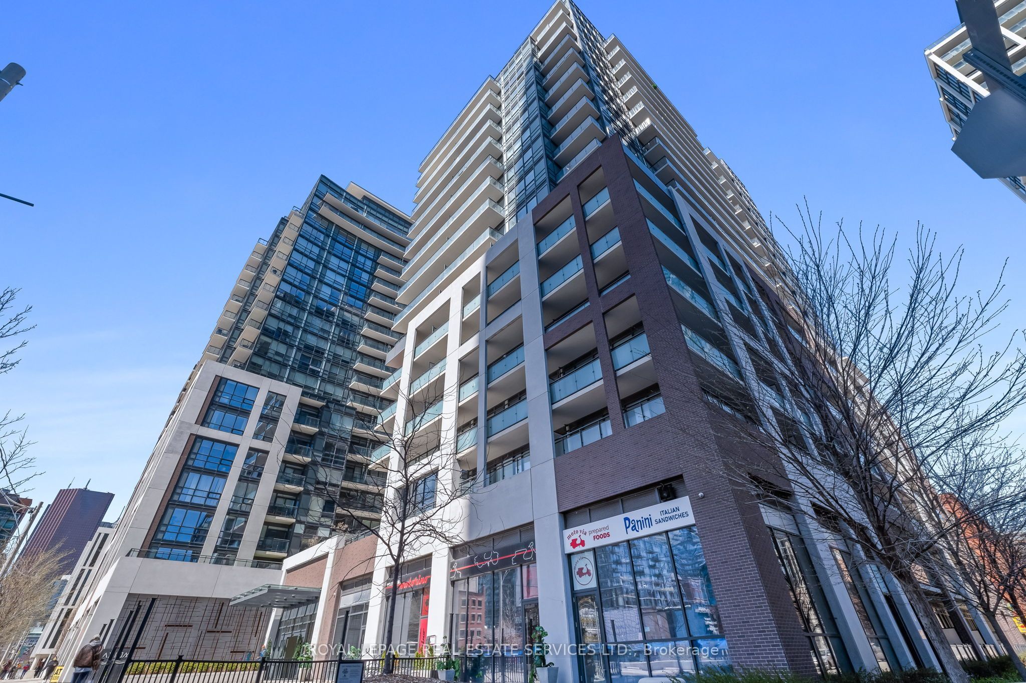 462-464-466-468 Adelaide Street E Property Photo 20