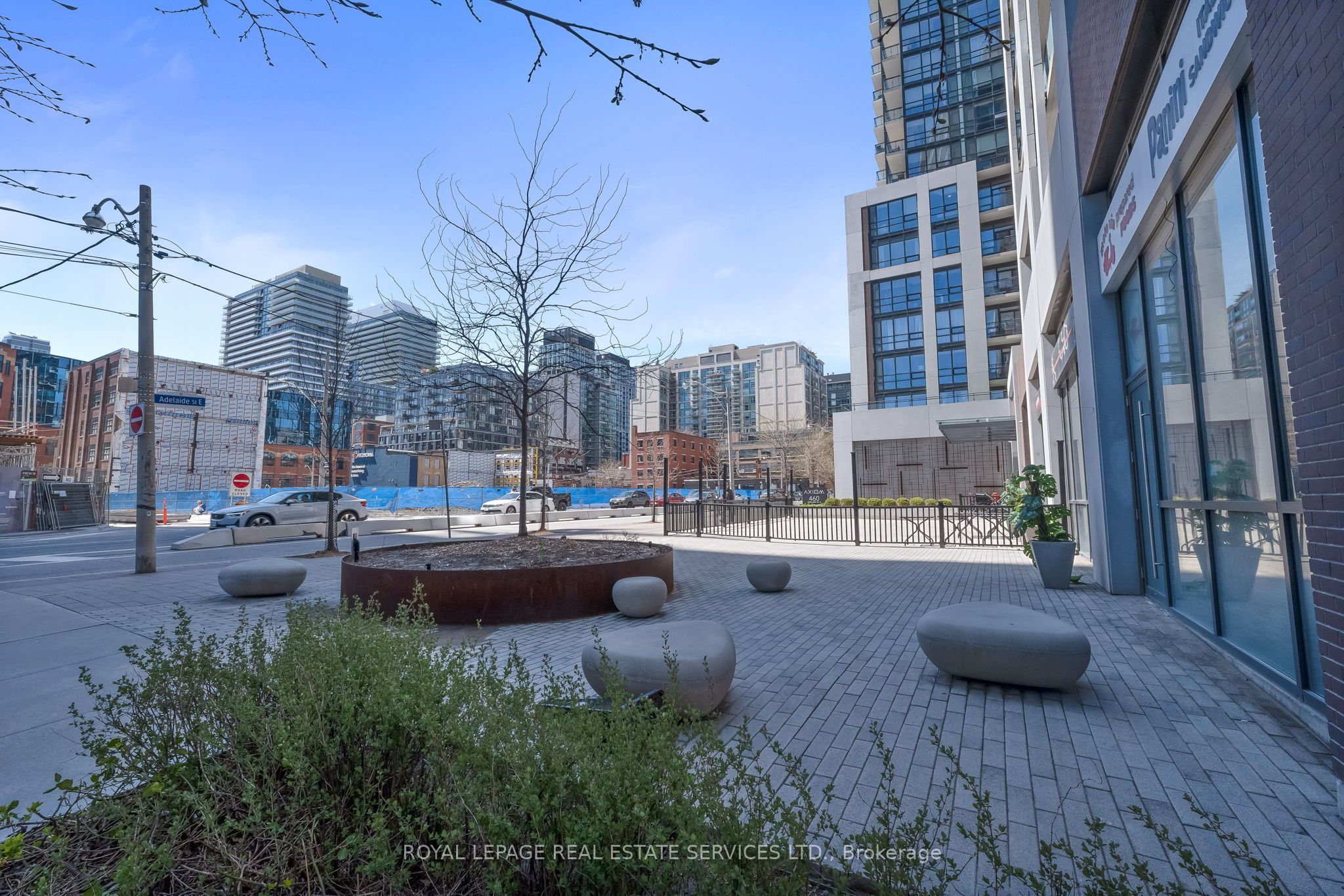 462-464-466-468 Adelaide Street E Property Photo 21