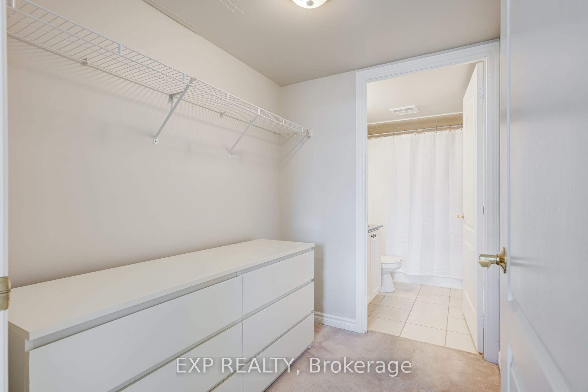 3840 Bathurst Street 506 Property Photo 10