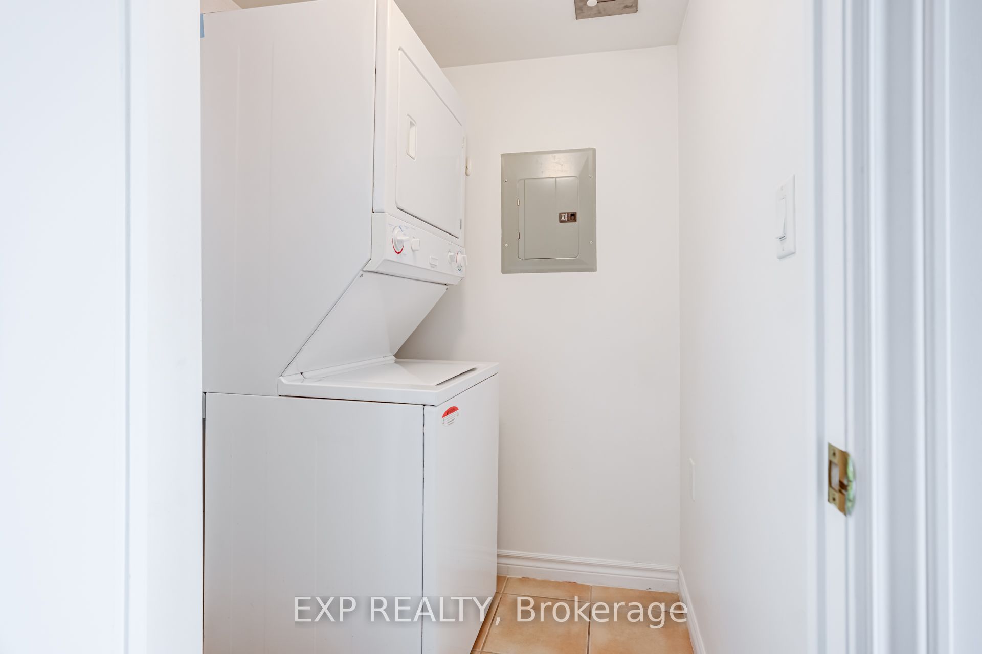 3840 Bathurst Street 506 Property Photo 17