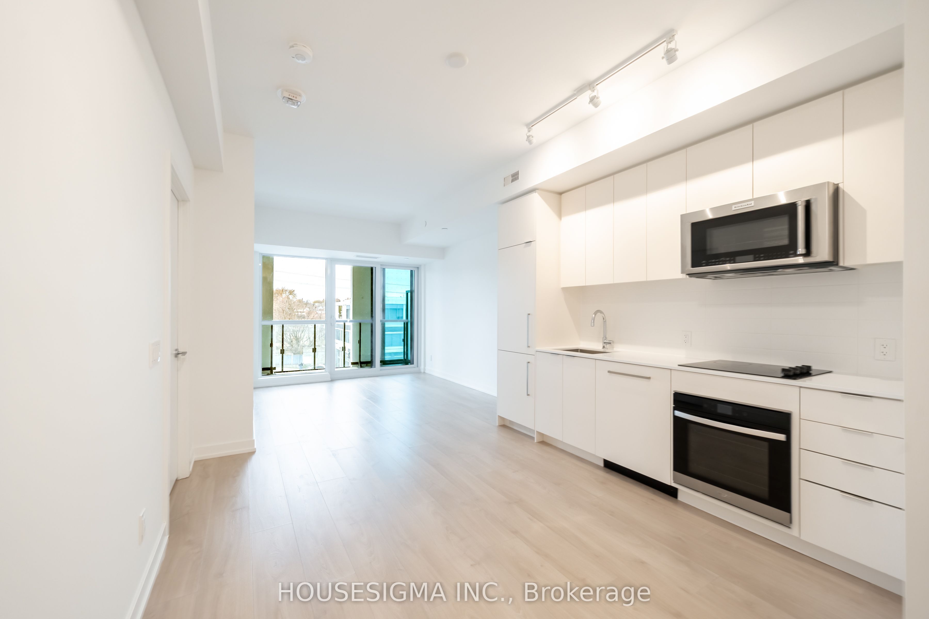 181 Sheppard Avenue E 202 Property Photo 3