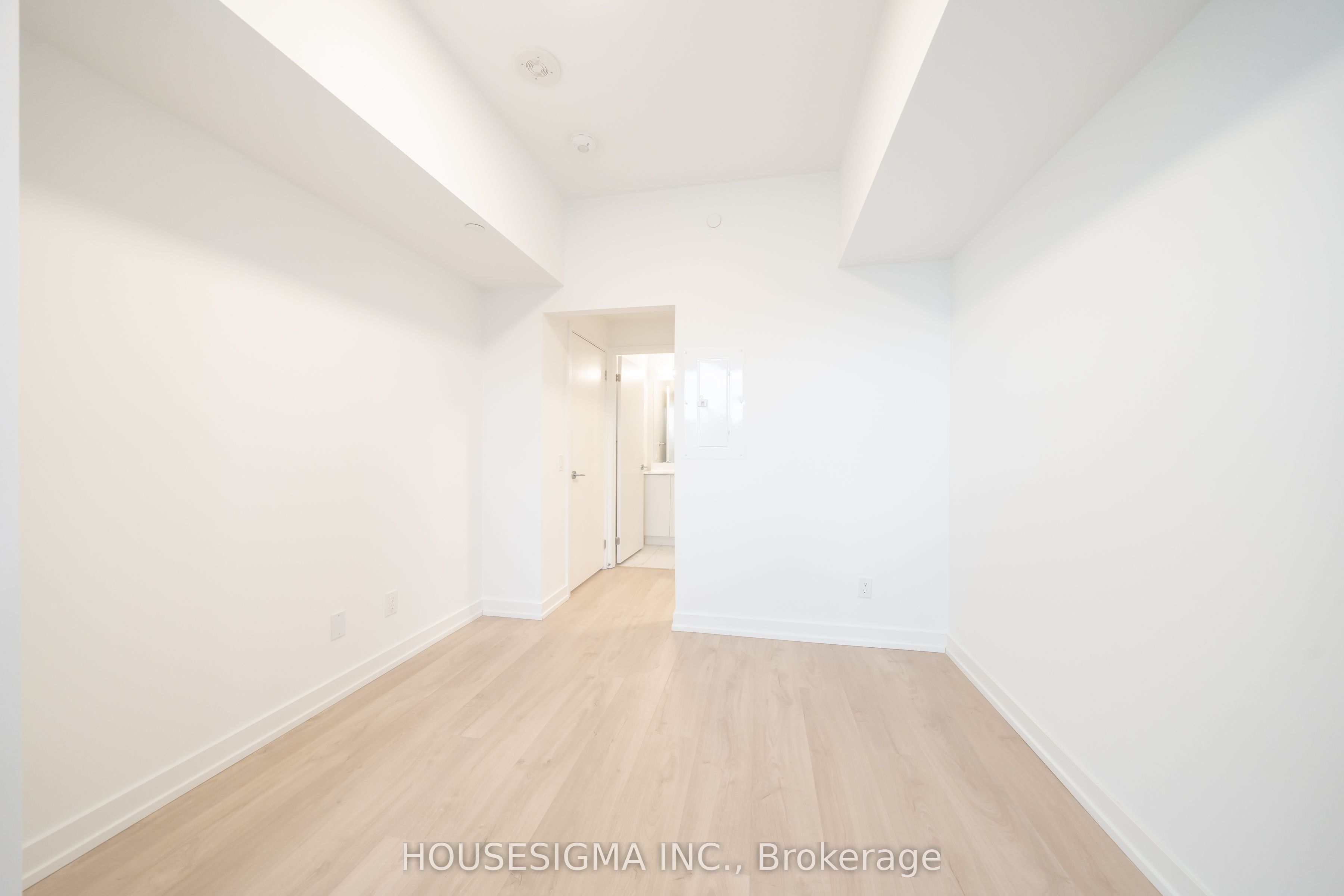 181 Sheppard Avenue E 202 Property Photo 12