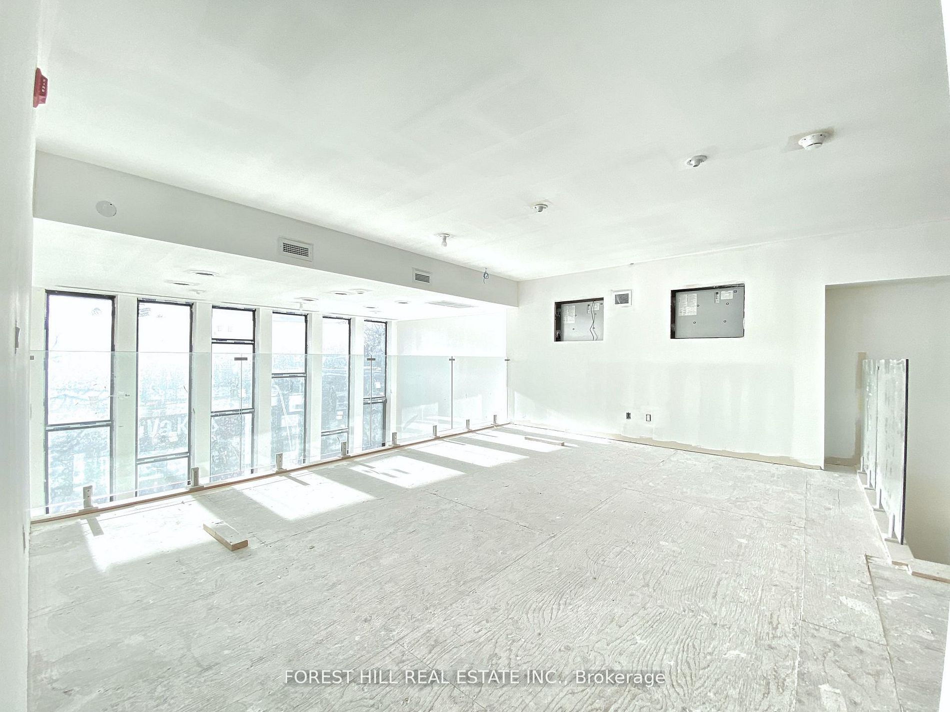 3429 Yonge Street 3 Property Photo 4