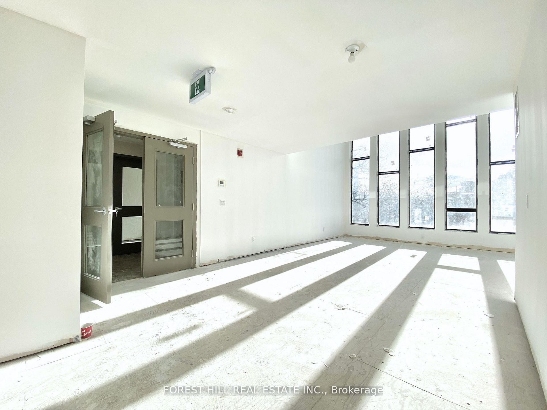 3429 Yonge Street 3 Property Photo 9