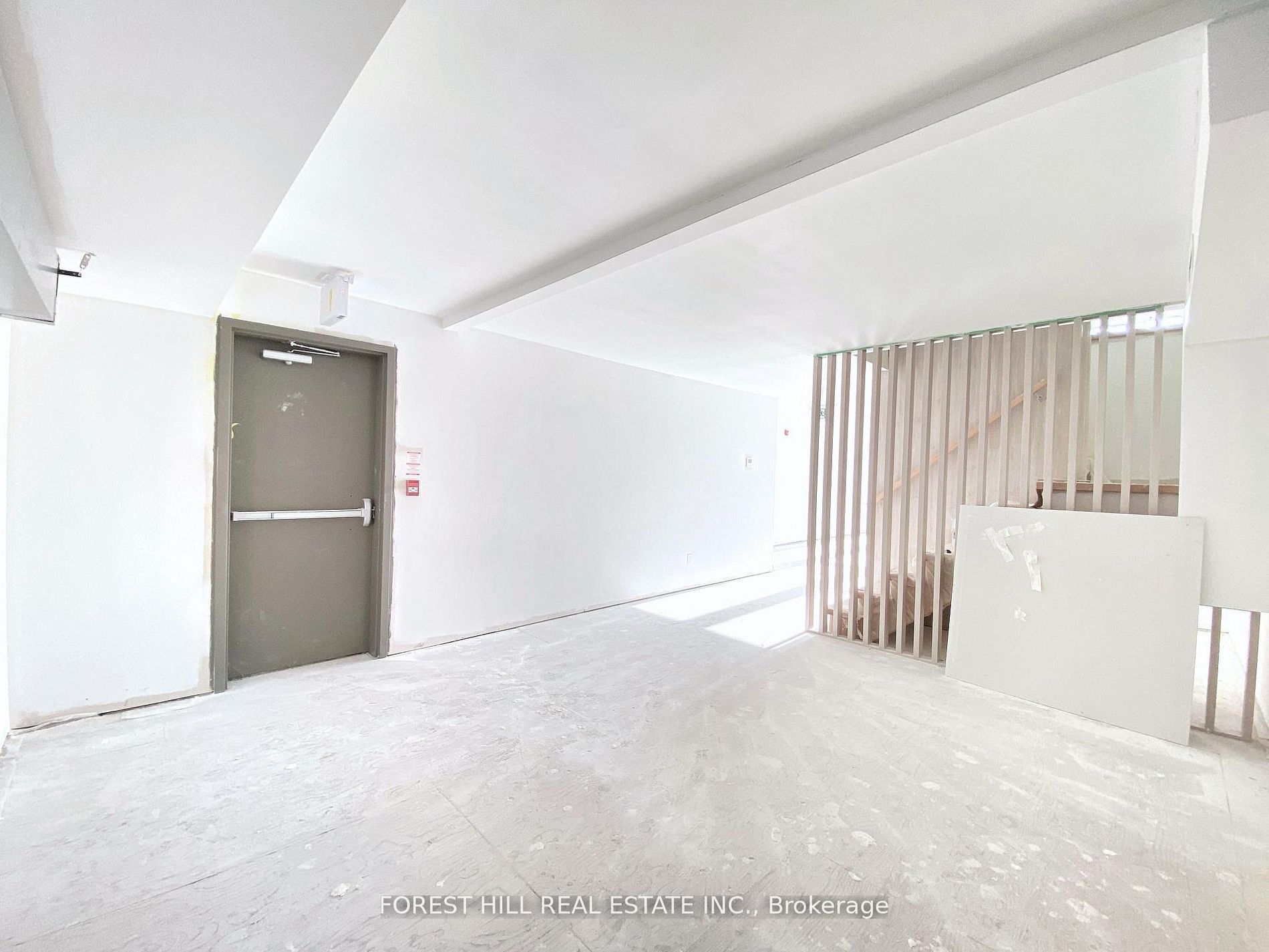 3429 Yonge Street 3 Property Photo 12