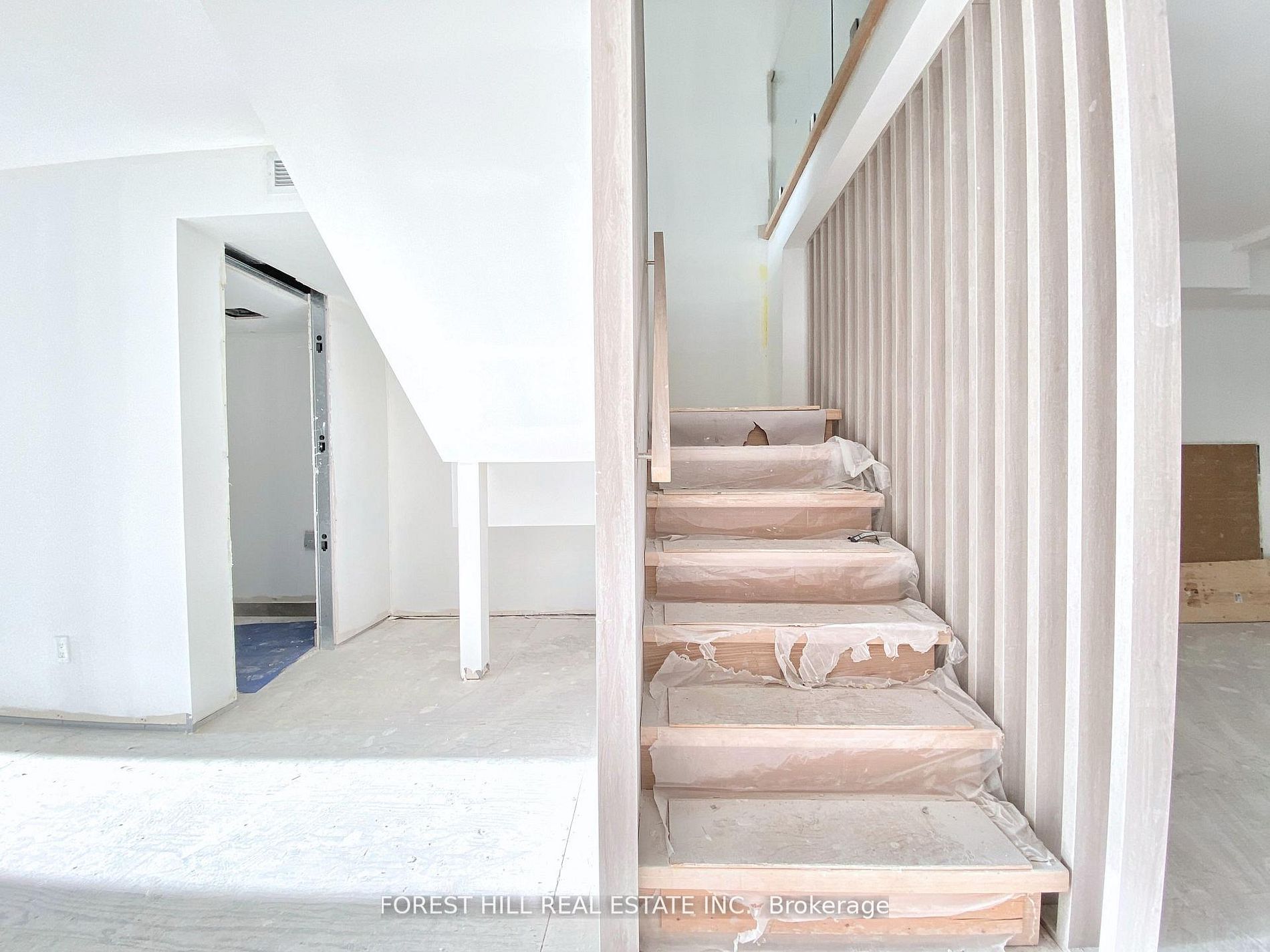 3429 Yonge Street 3 Property Photo 13