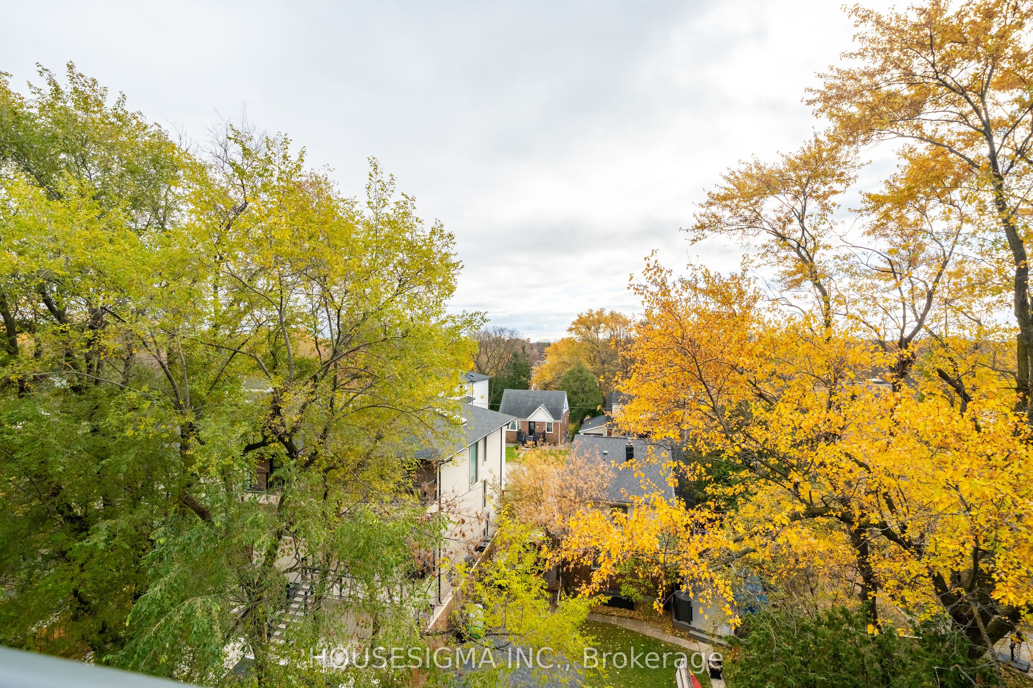 181 Sheppard Avenue E 414 Property Photo 3