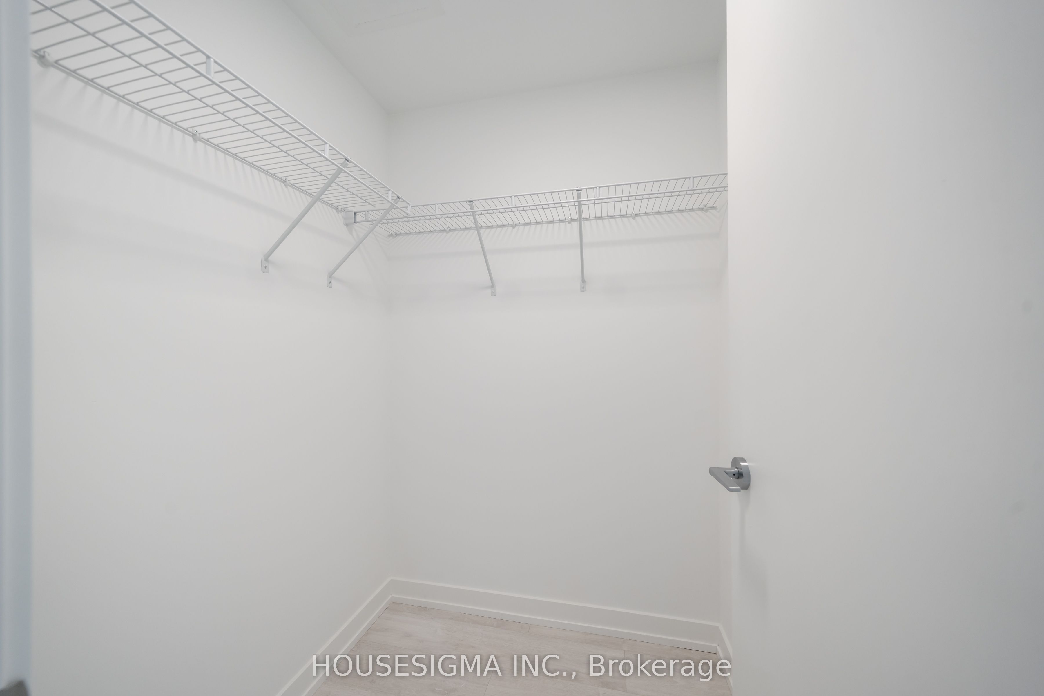 181 Sheppard Avenue E 414 Property Photo 17