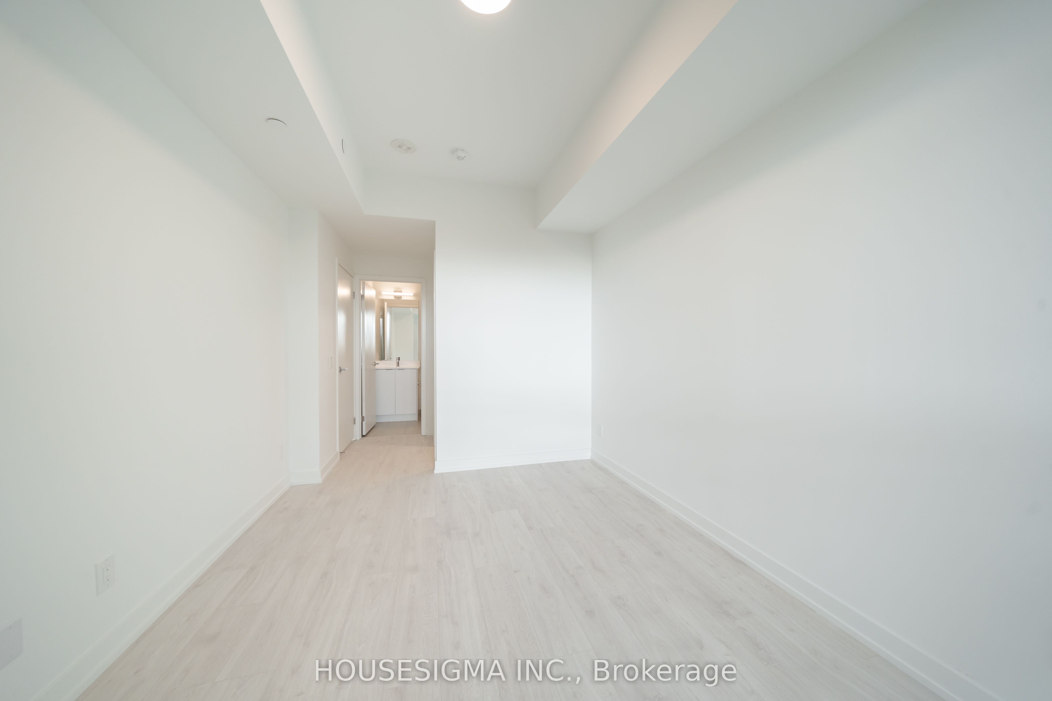 181 Sheppard Avenue E 414 Property Photo 19