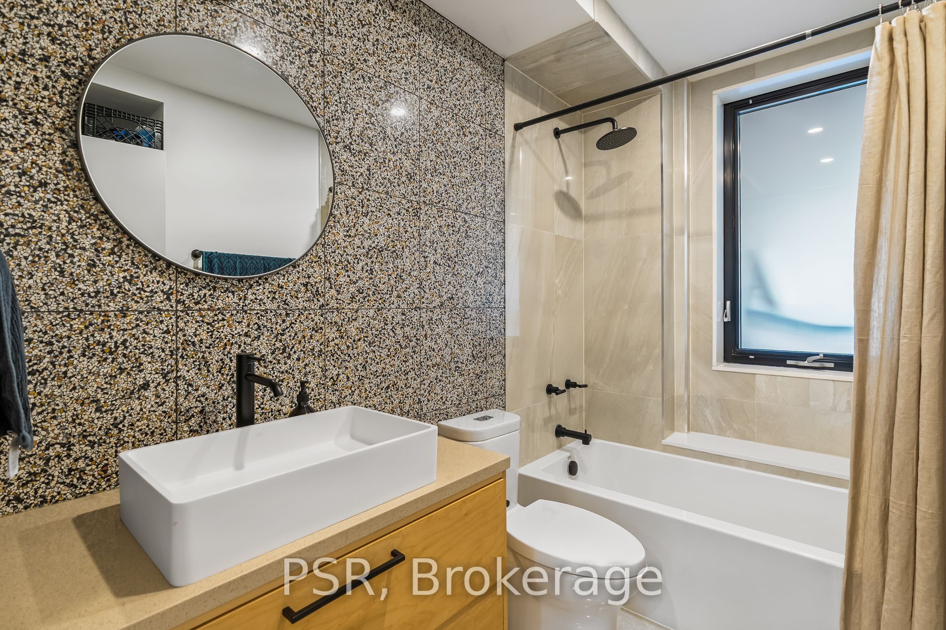 53 Palmerston Avenue Property Photo 28