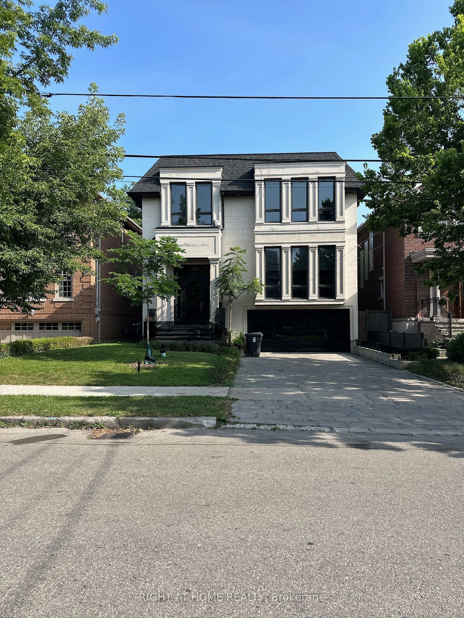 75 Dunblaine Avenue