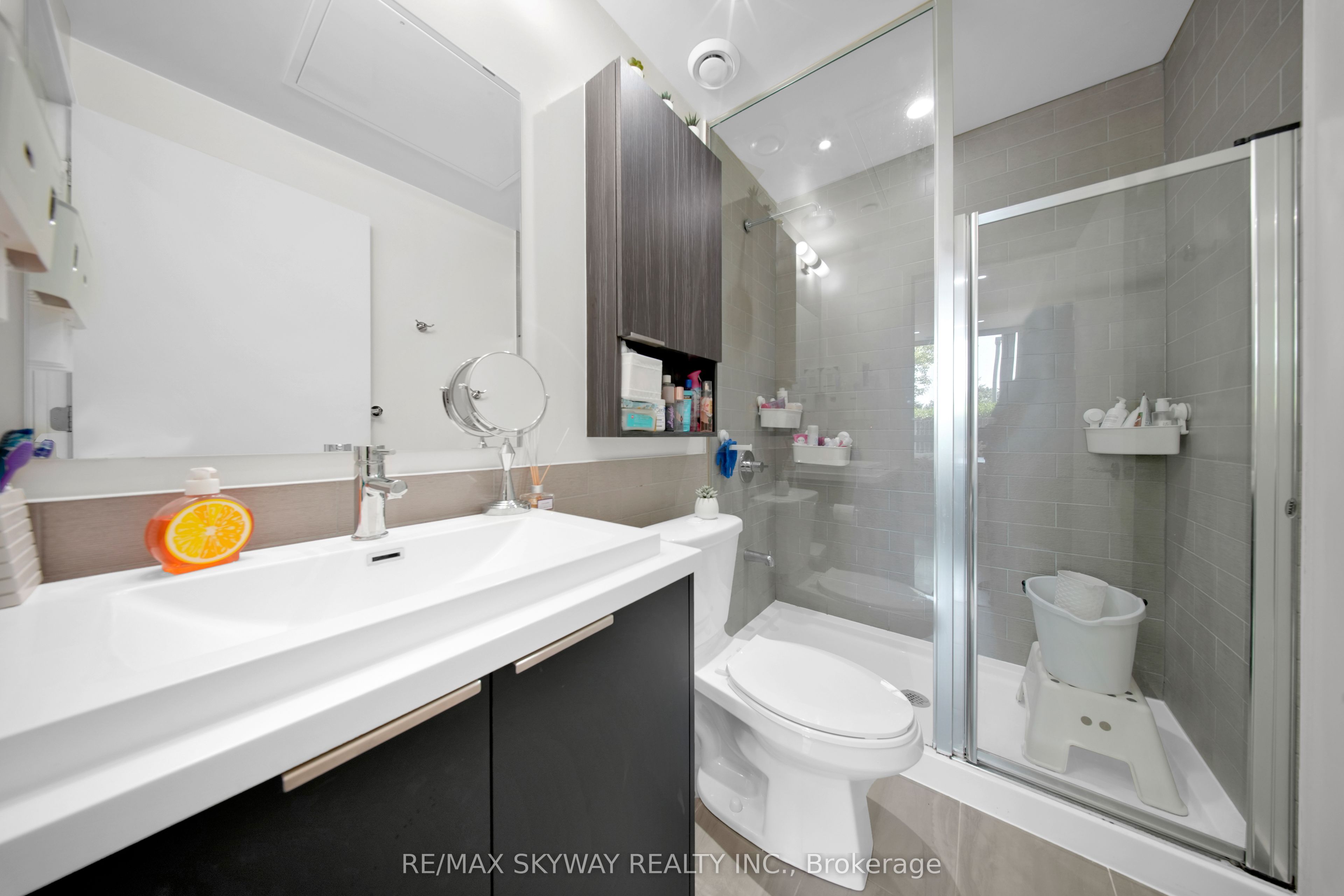 6 Sonic Way 103 Property Photo 14