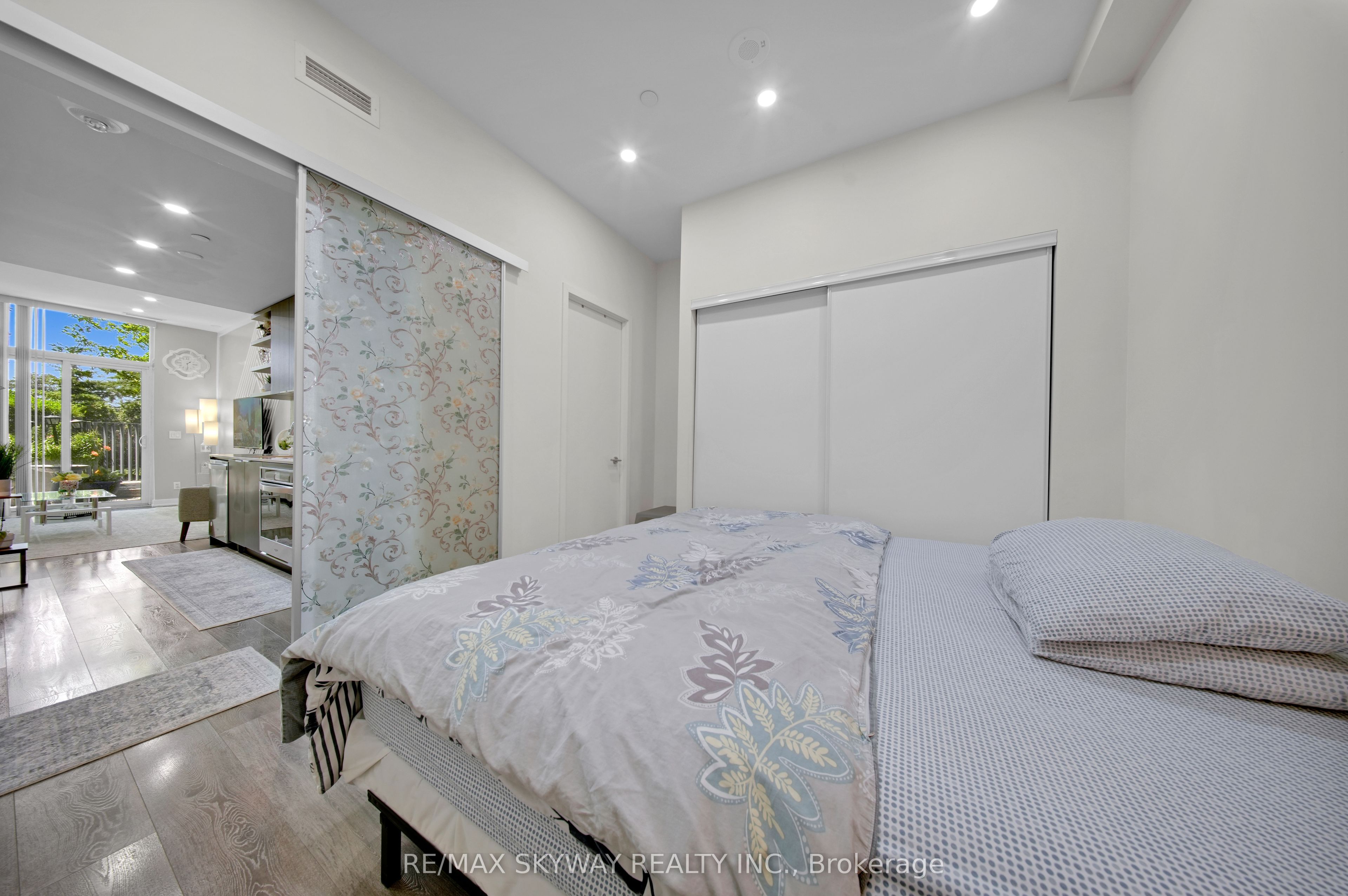 6 Sonic Way 103 Property Photo 18