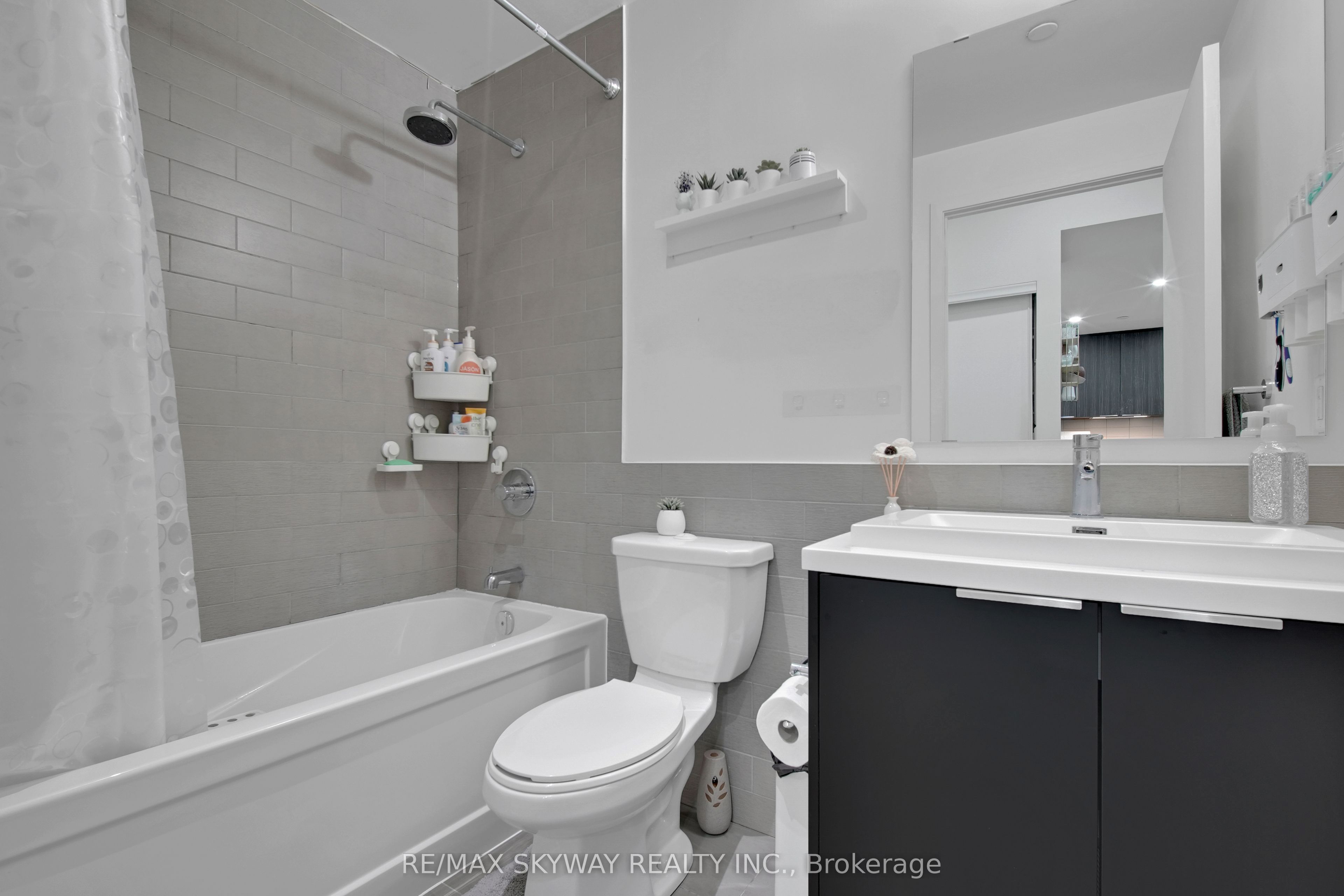 6 Sonic Way 103 Property Photo 19