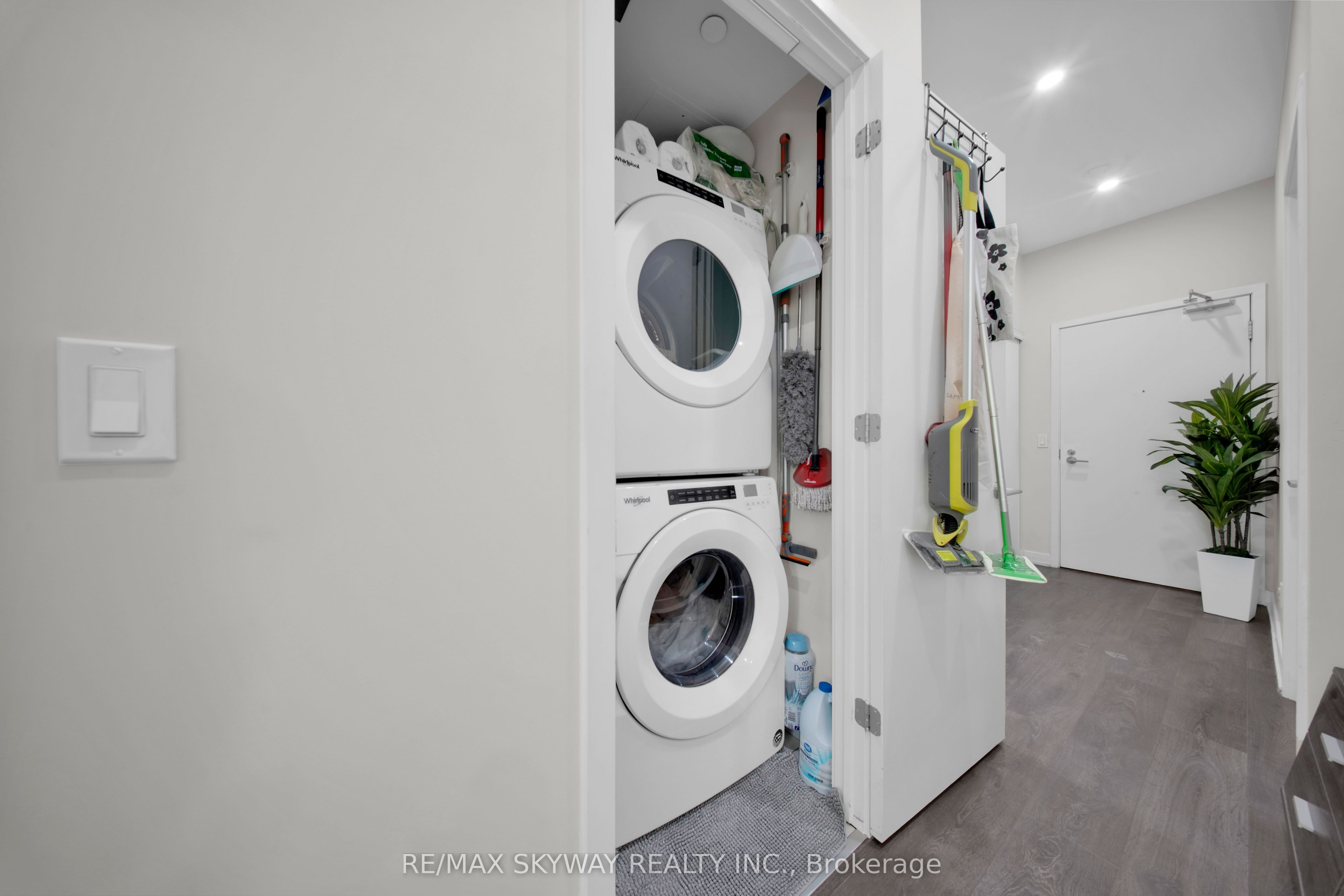 6 Sonic Way 103 Property Photo 20