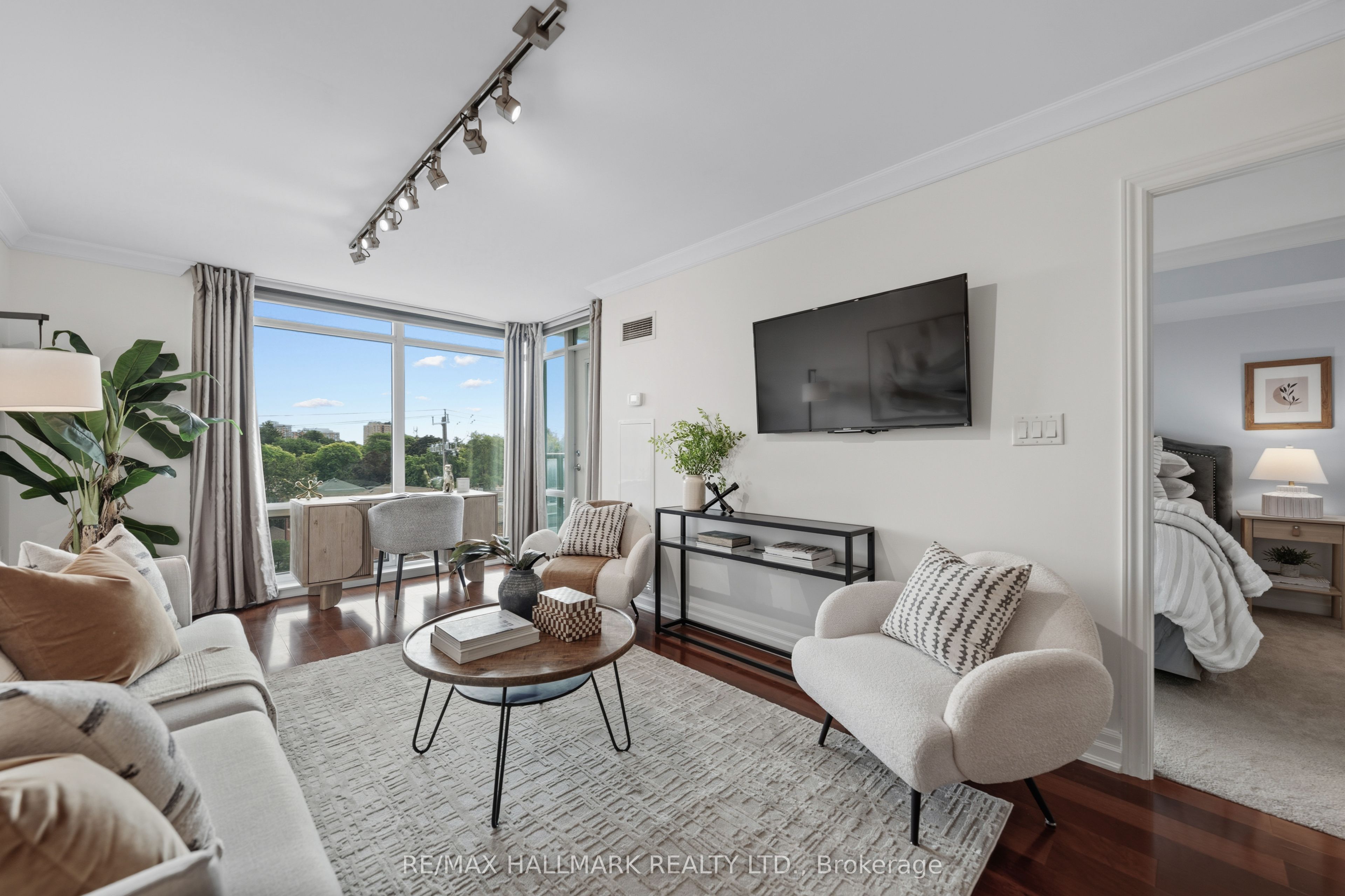 3840 Bathurst Street 511 Property Photo 10