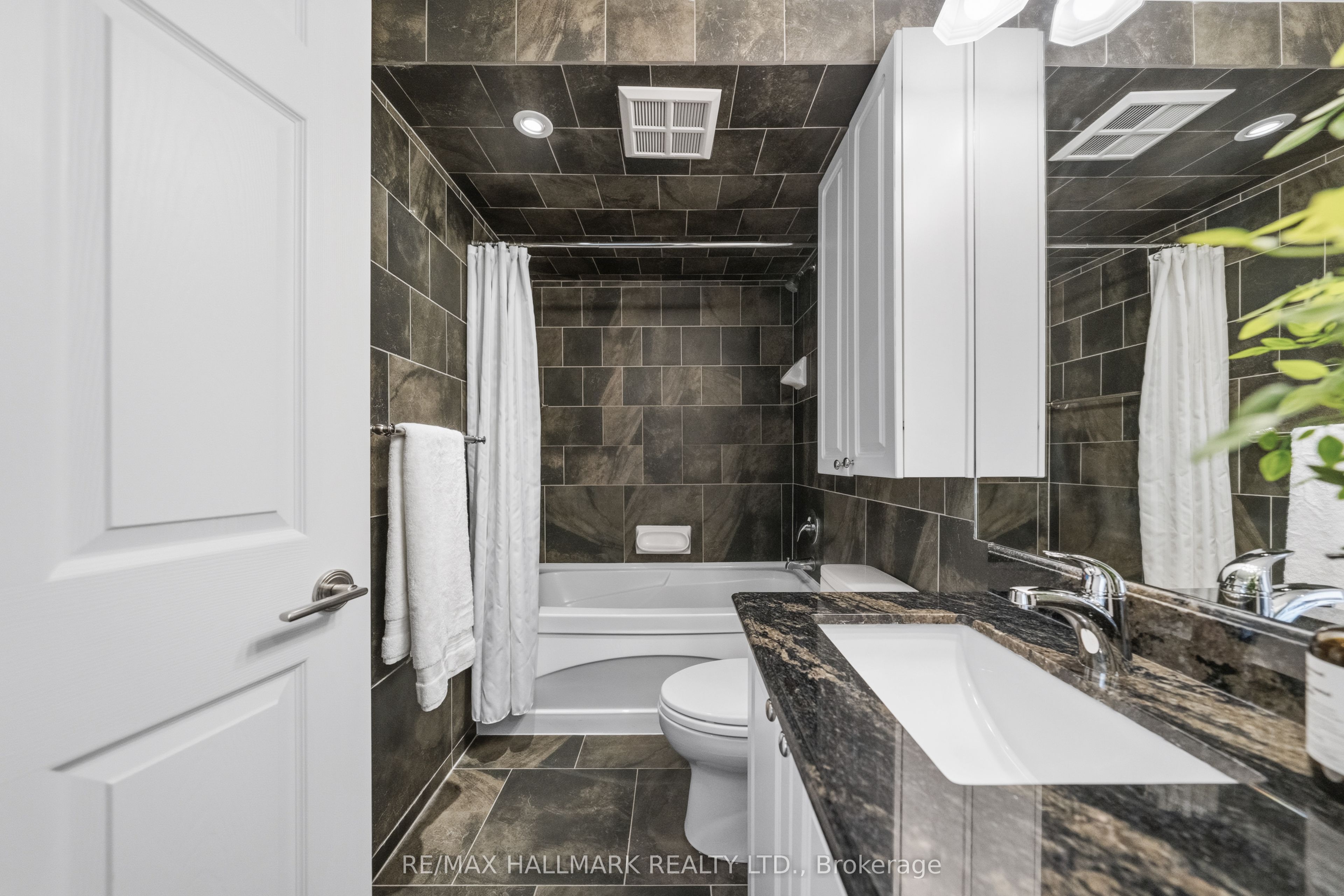 3840 Bathurst Street 511 Property Photo 17