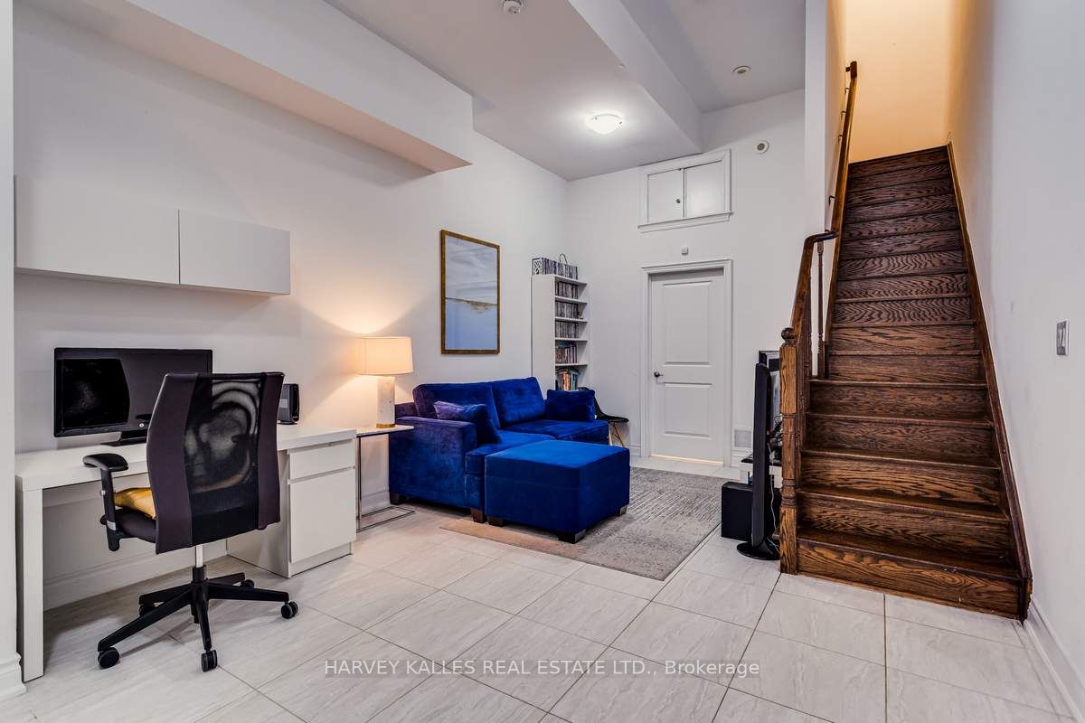 70 Hargrave Lane 7 Property Photo 33