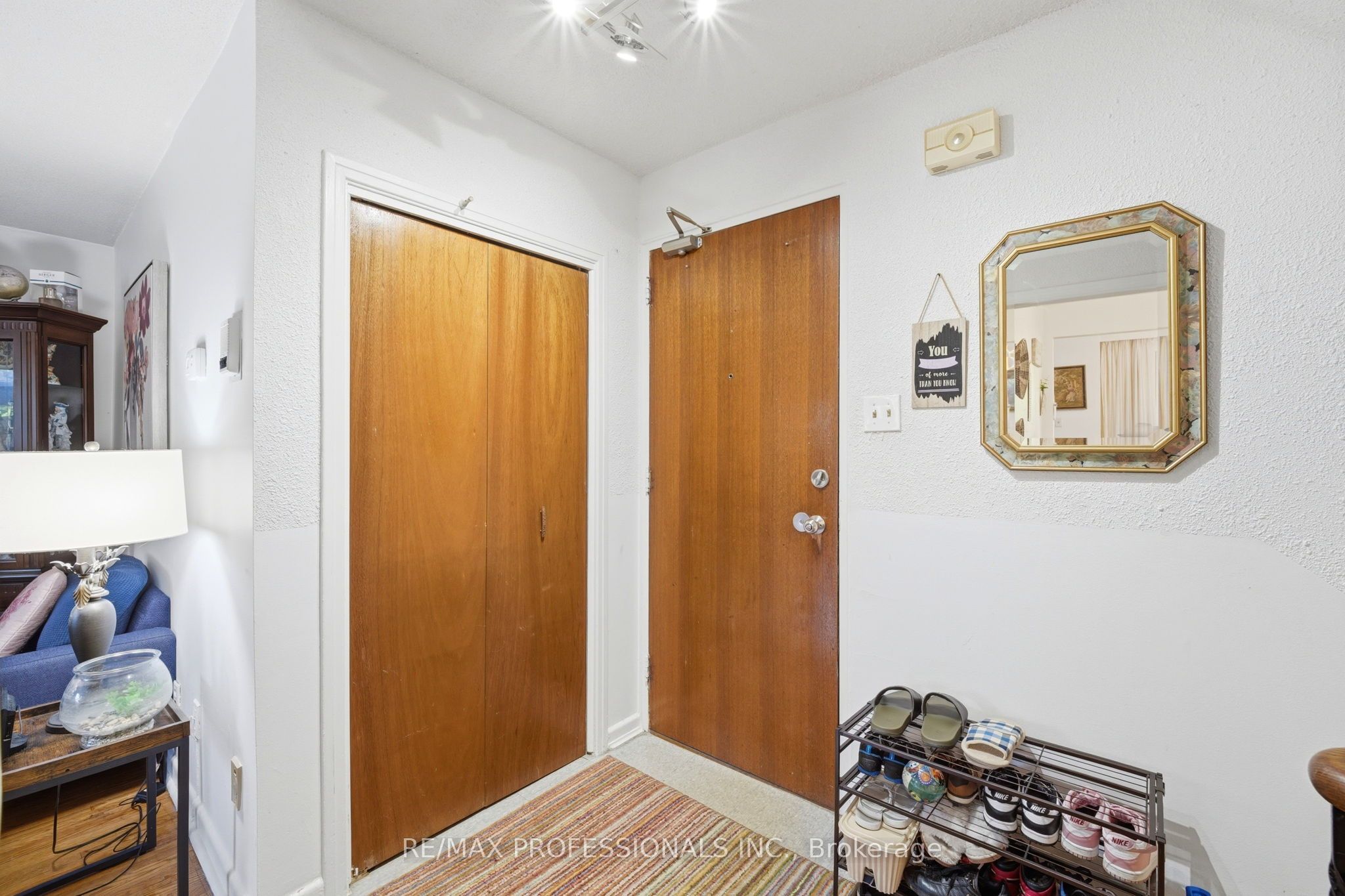 48 Three Valleys Drive 12 Property Photo 6