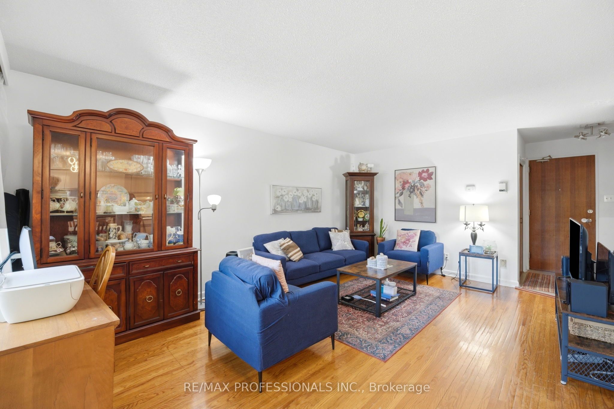 48 Three Valleys Drive 12 Property Photo 12