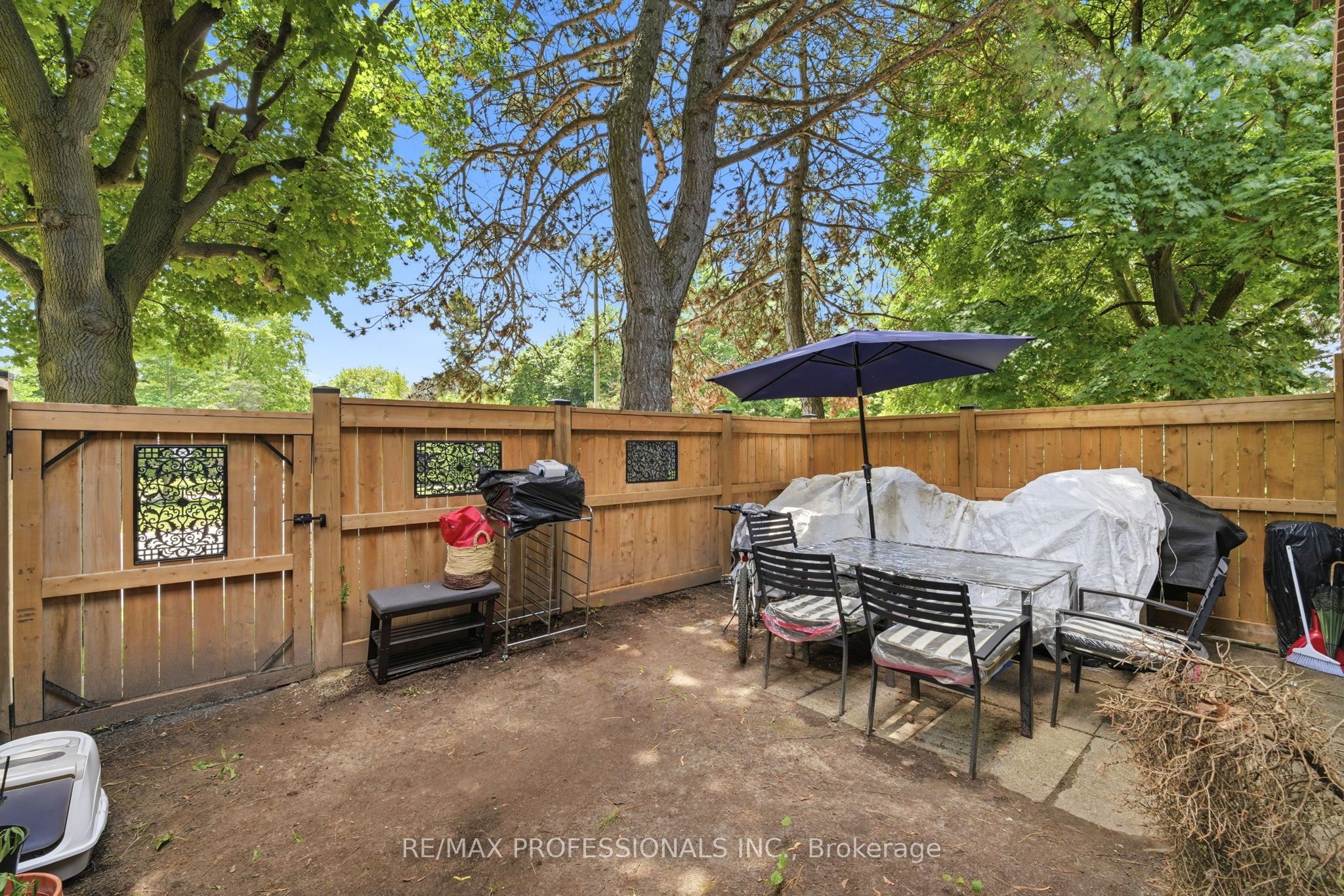 48 Three Valleys Drive 12 Property Photo 14