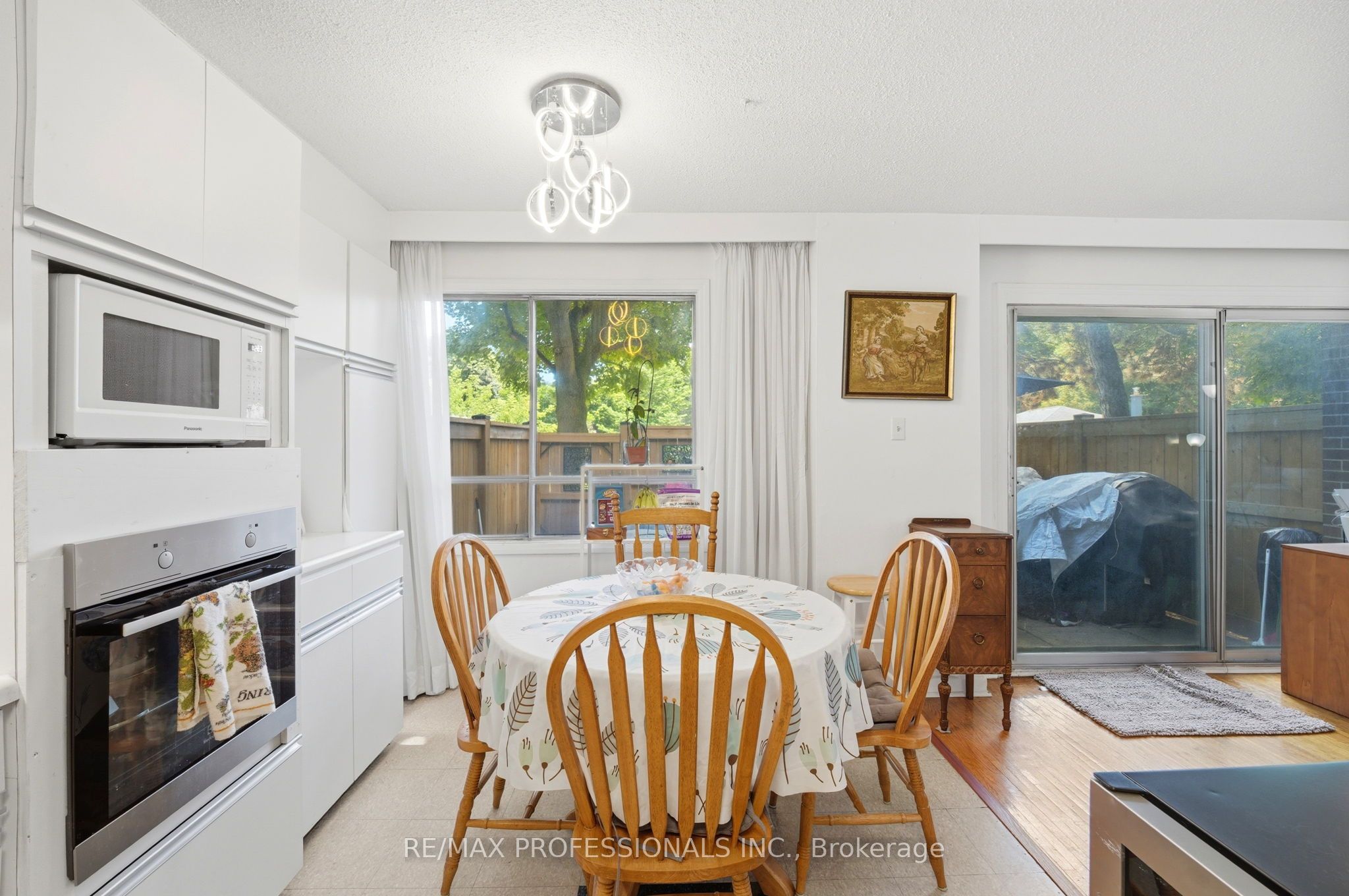 48 Three Valleys Drive 12 Property Photo 17